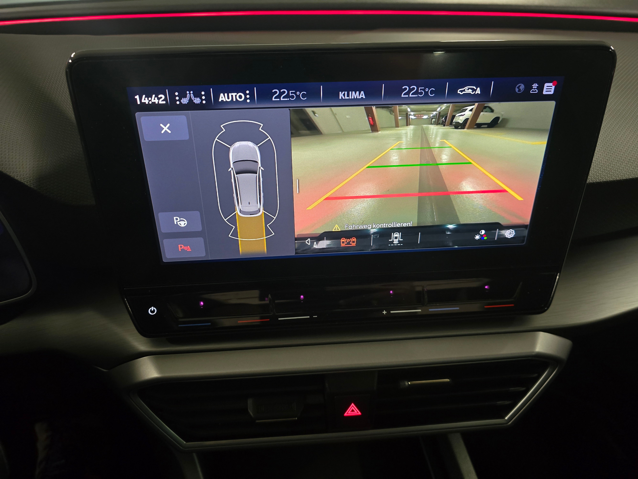 listing desktop thumbnail image 14