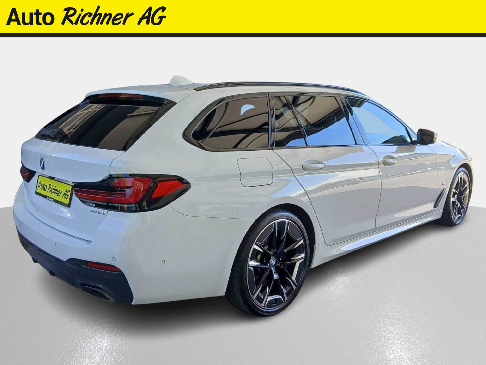 listing desktop thumbnail image 3