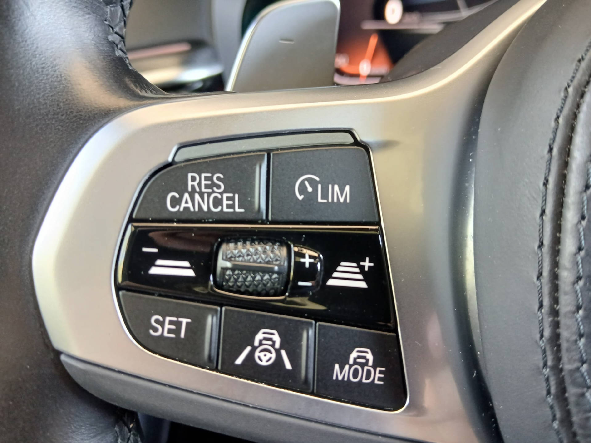 listing desktop thumbnail image 9