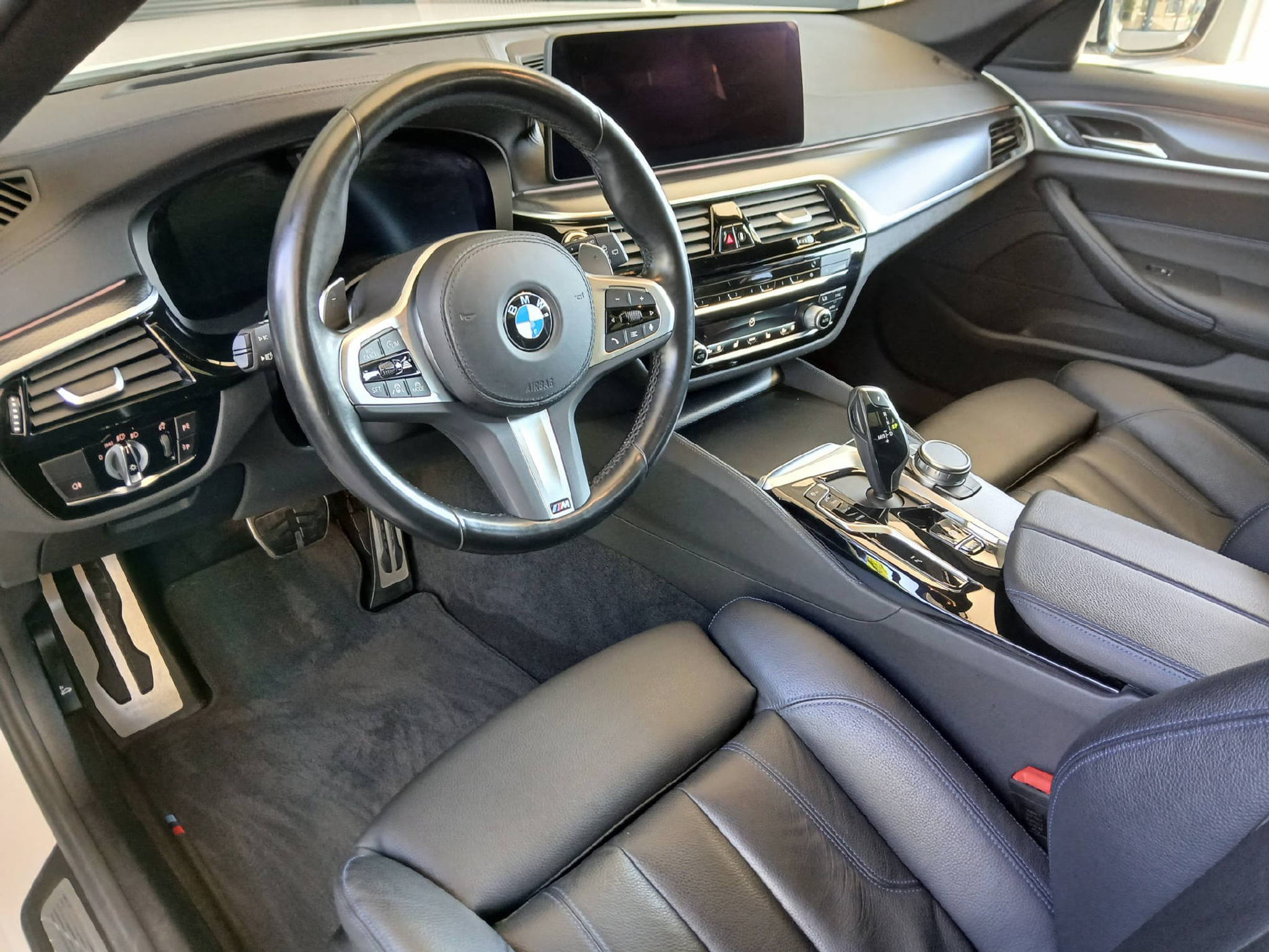 listing desktop thumbnail image 5