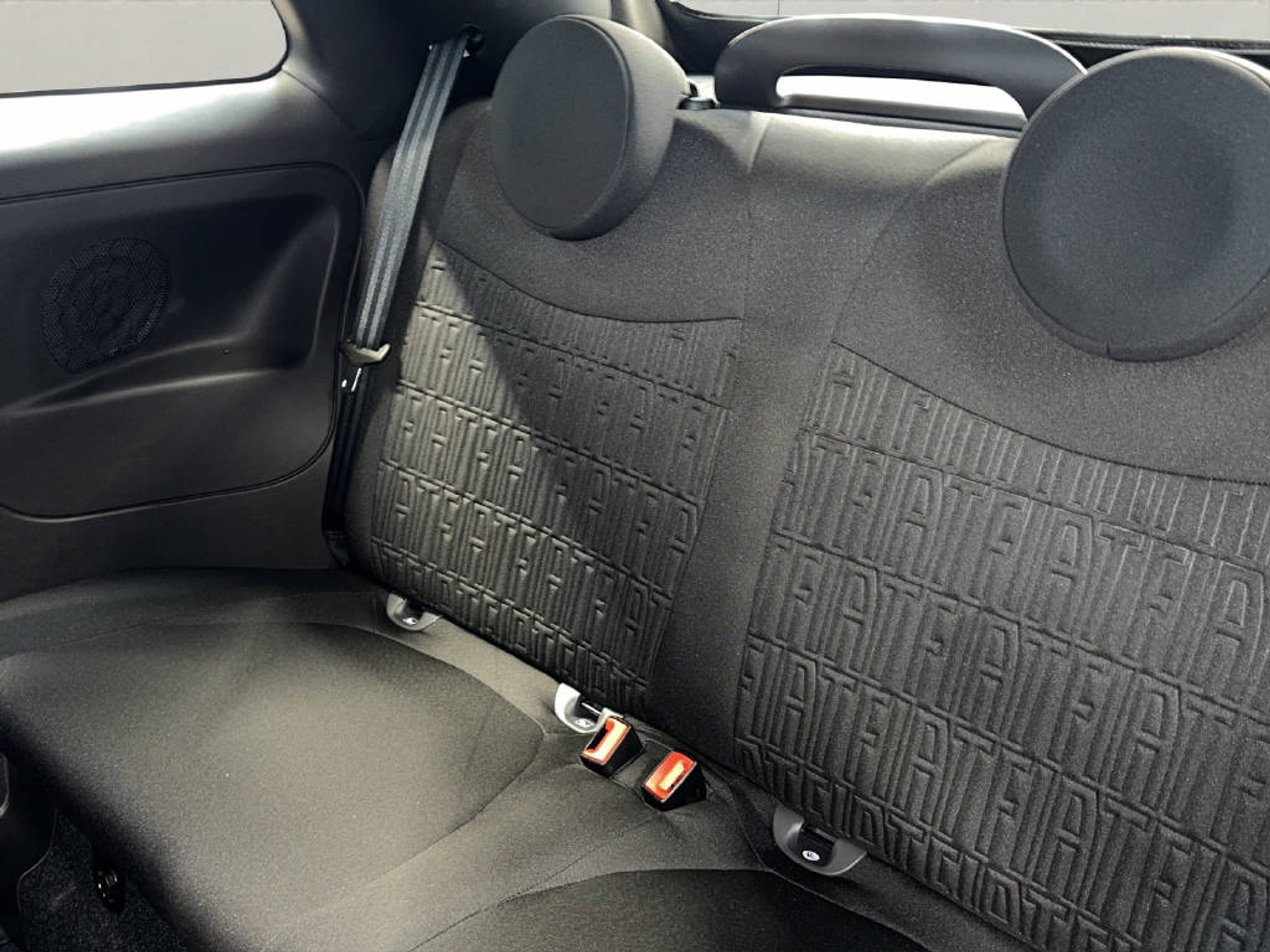 listing desktop thumbnail image 8