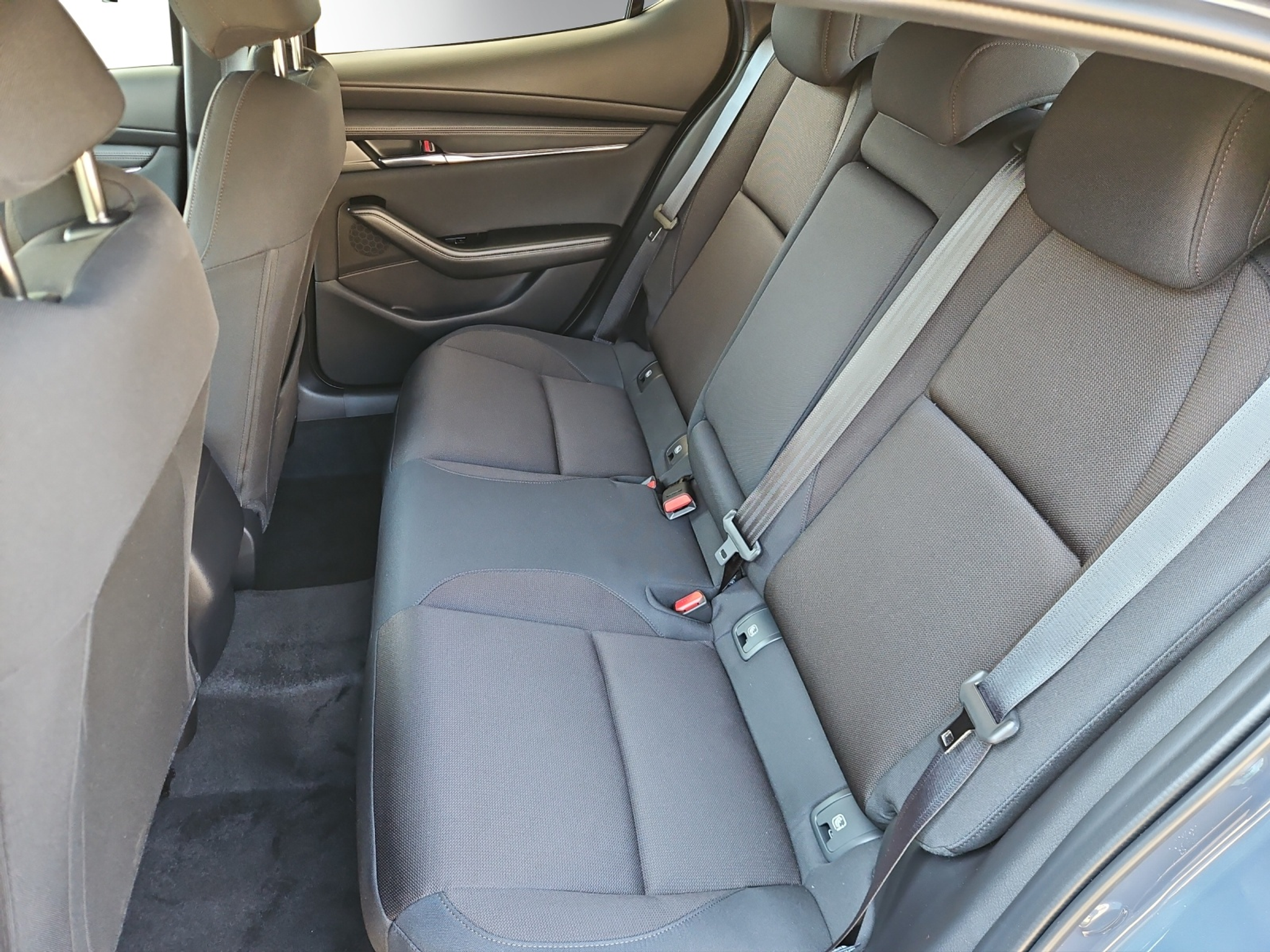 listing desktop thumbnail image 6