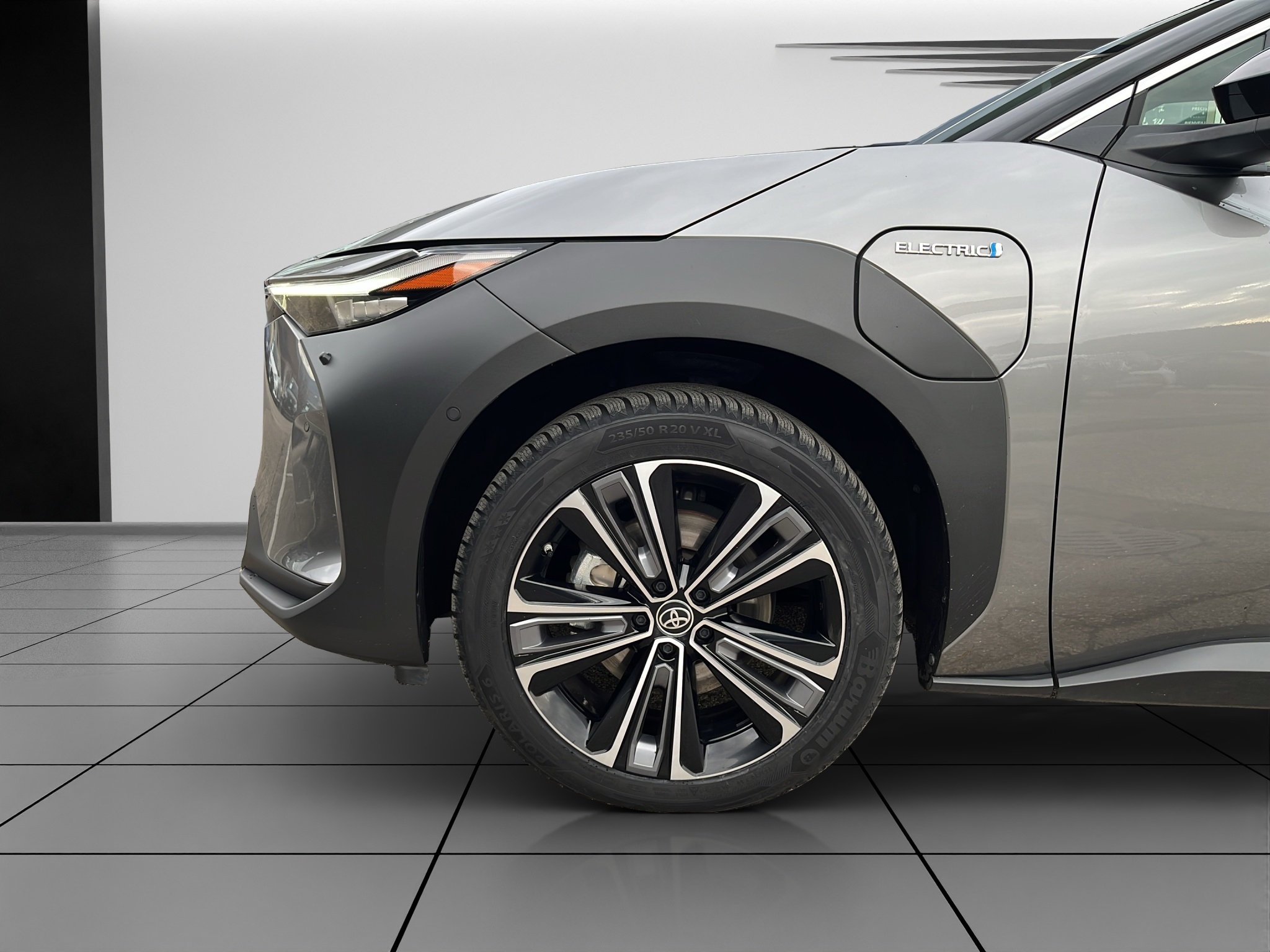 listing desktop thumbnail image 14