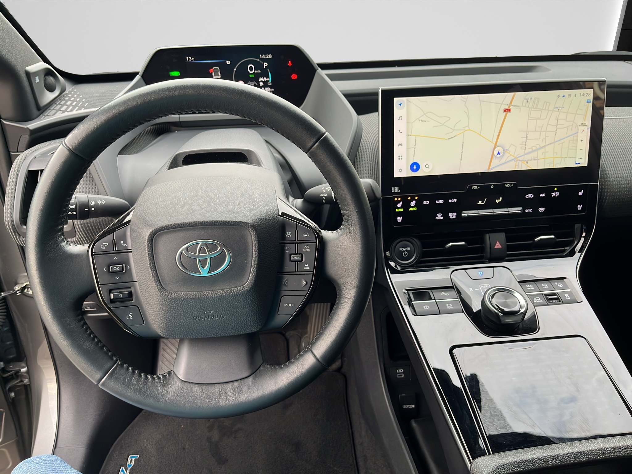 listing desktop thumbnail image 9