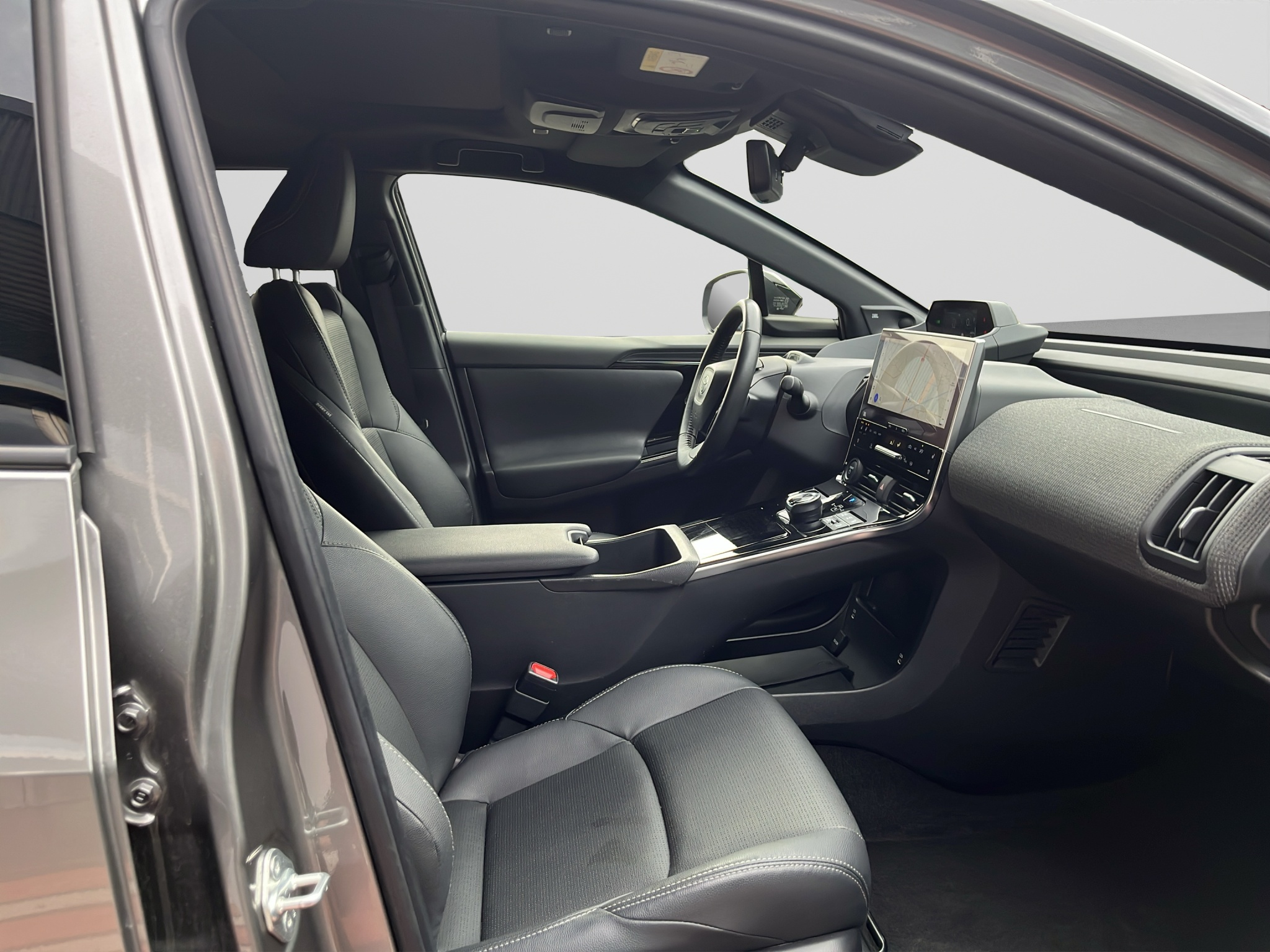 listing desktop thumbnail image 11