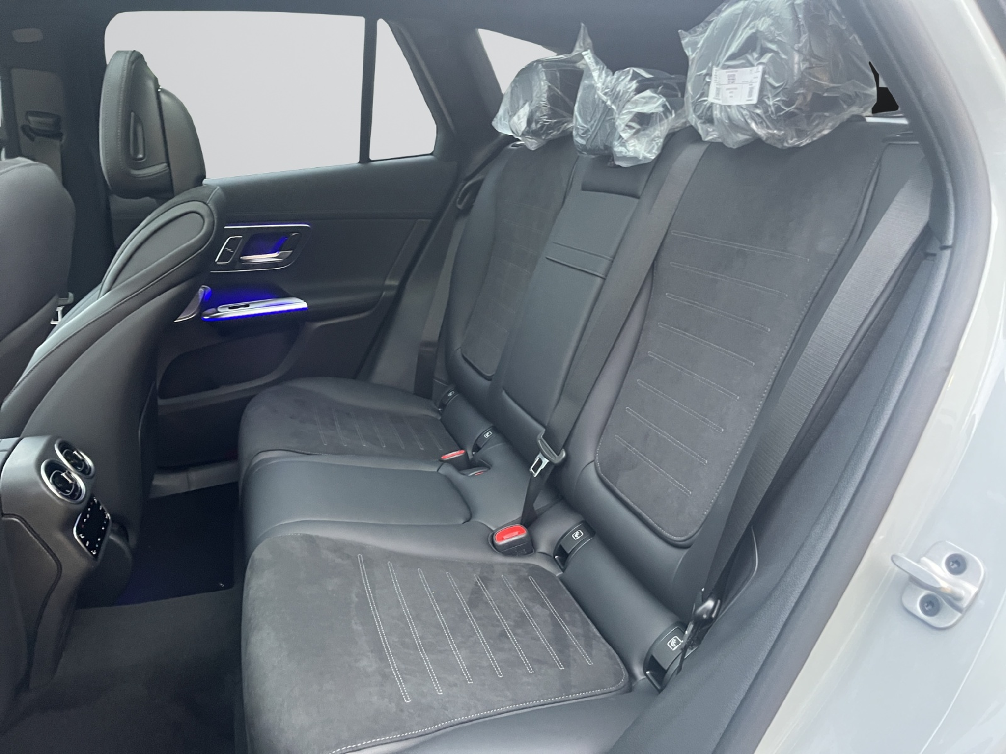 listing desktop thumbnail image 7