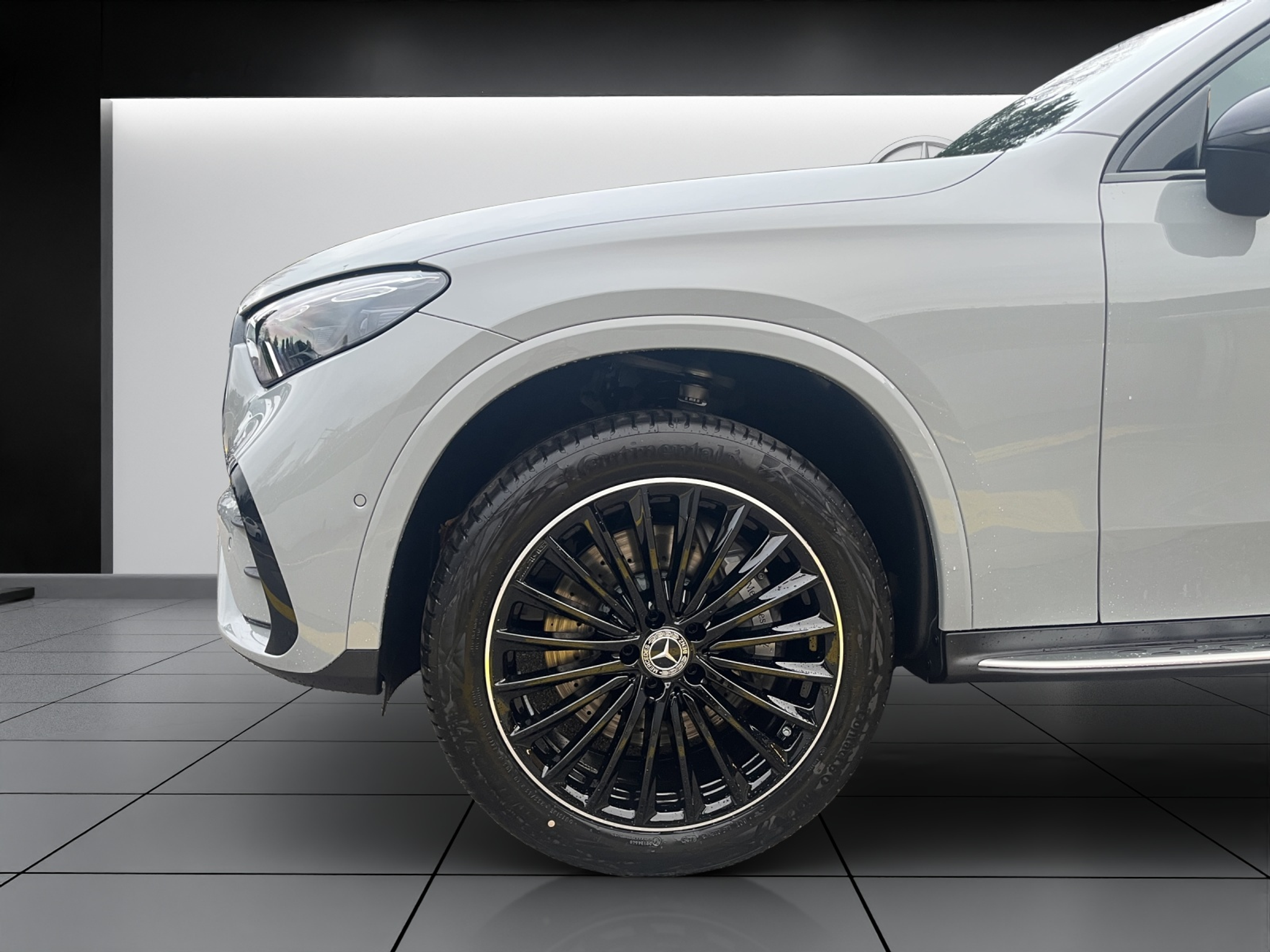 listing desktop thumbnail image 5