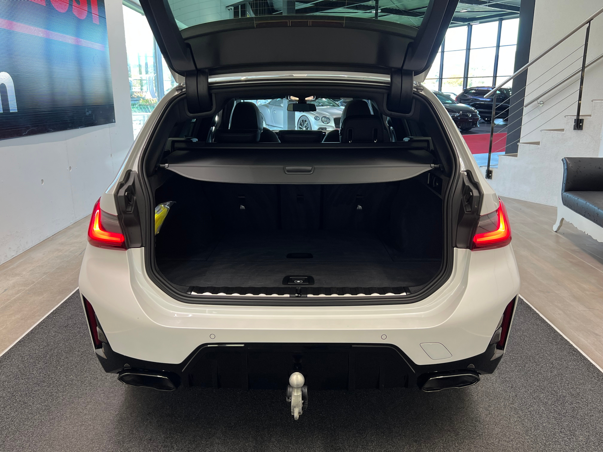 listing desktop thumbnail image 8