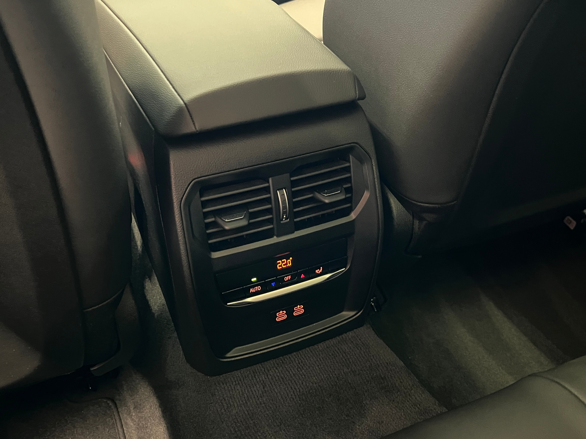 listing desktop thumbnail image 18