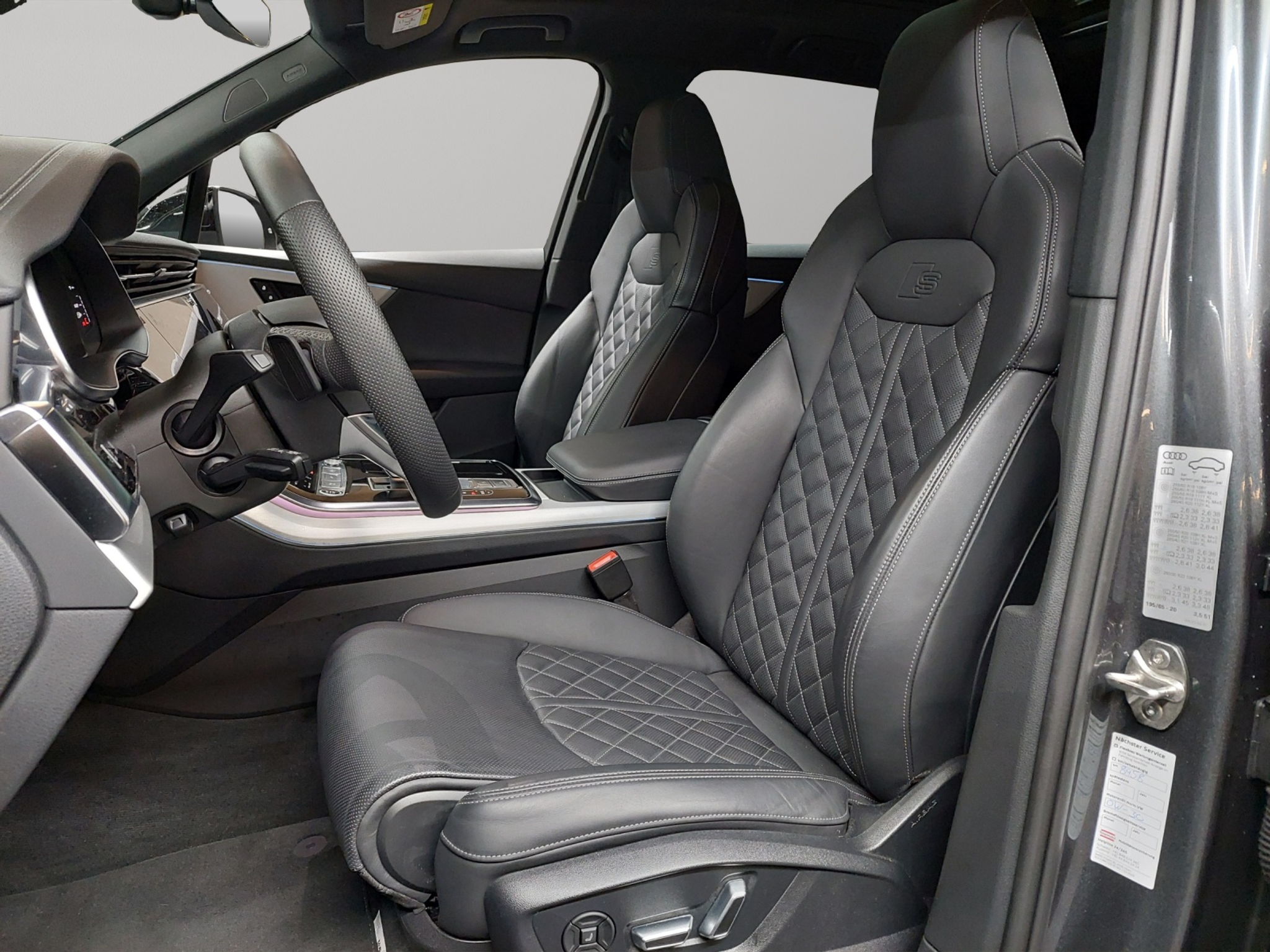 listing desktop thumbnail image 5