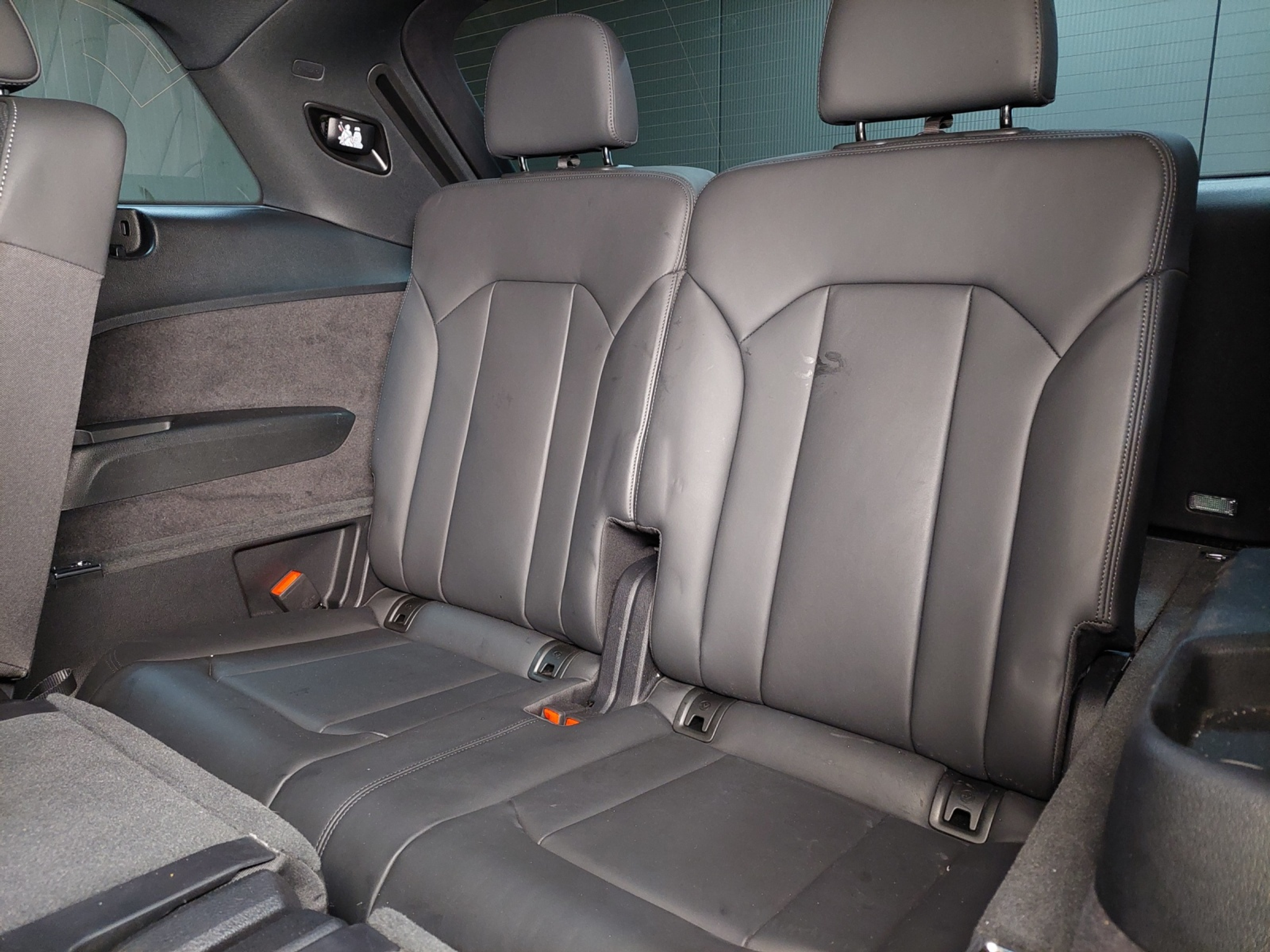 listing desktop thumbnail image 8