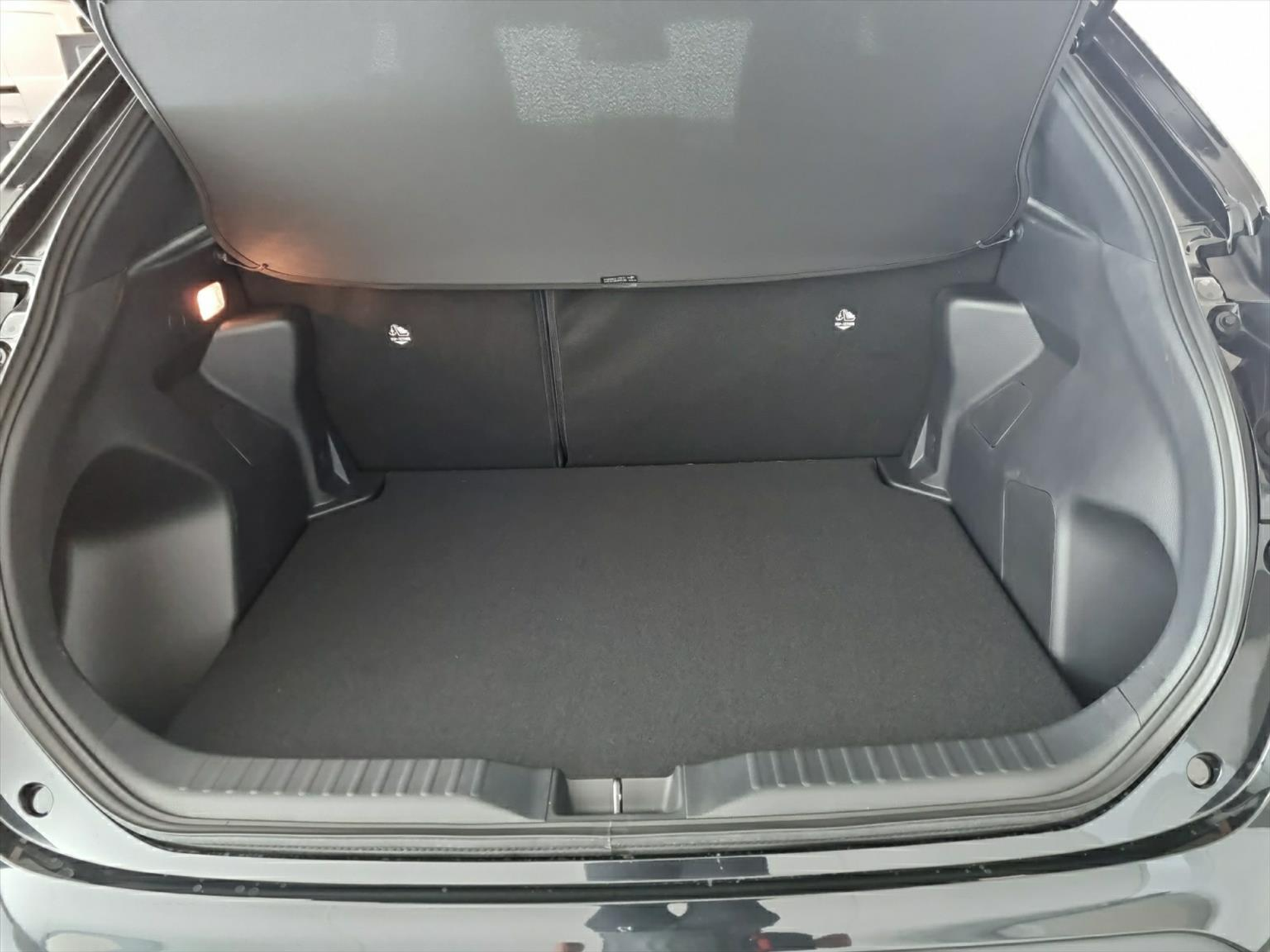 listing desktop thumbnail image 8