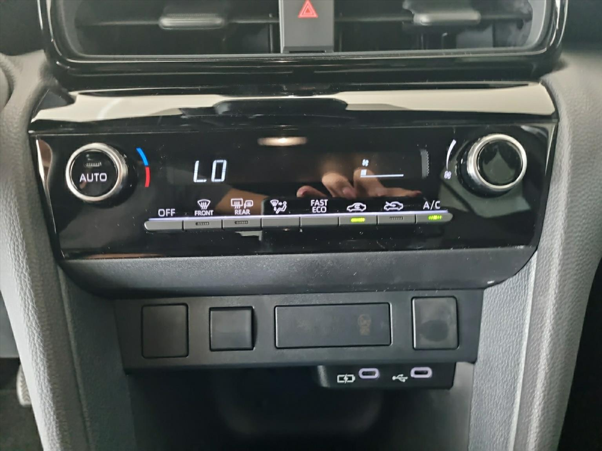 listing desktop thumbnail image 10