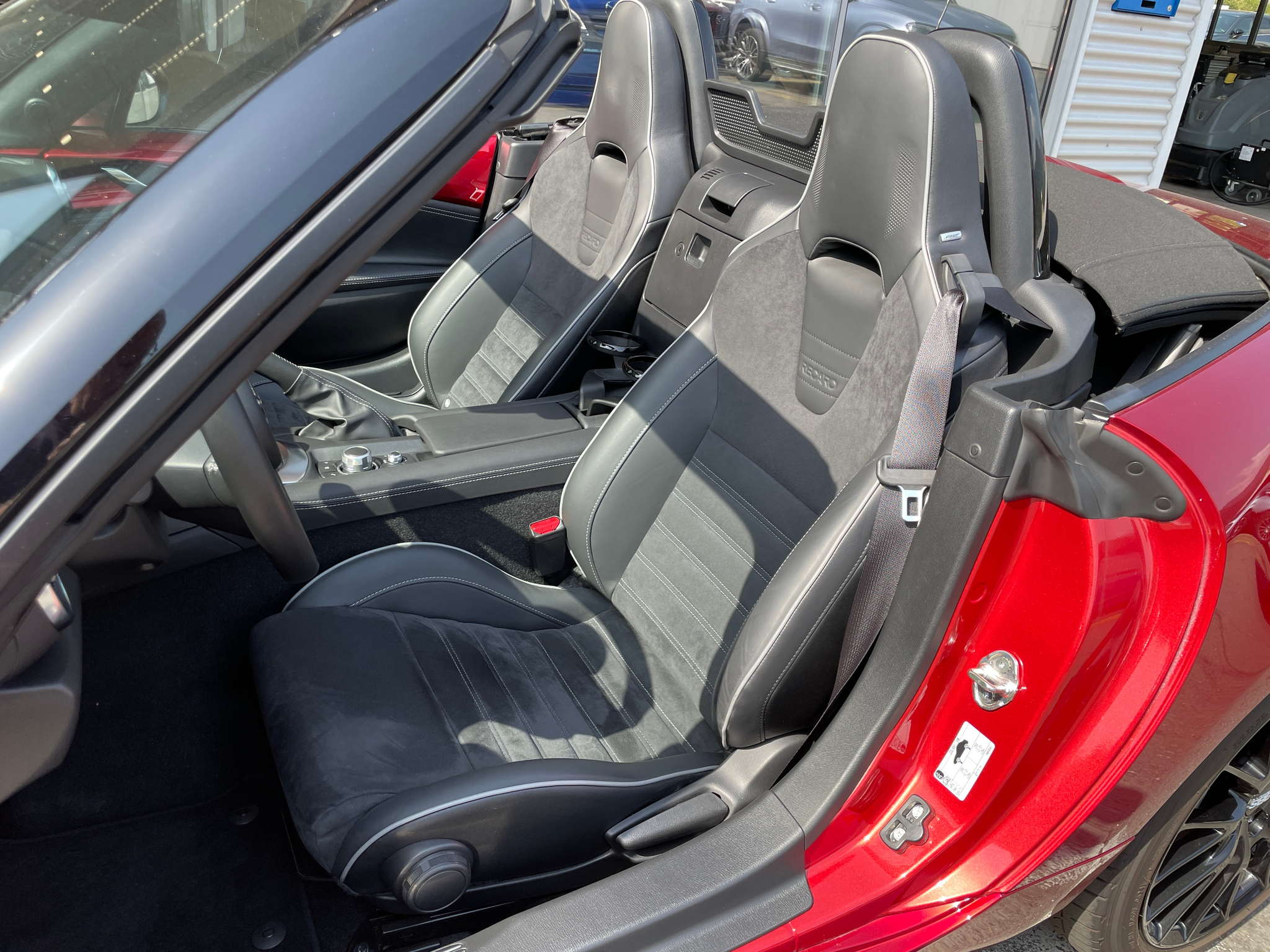 listing desktop thumbnail image 6