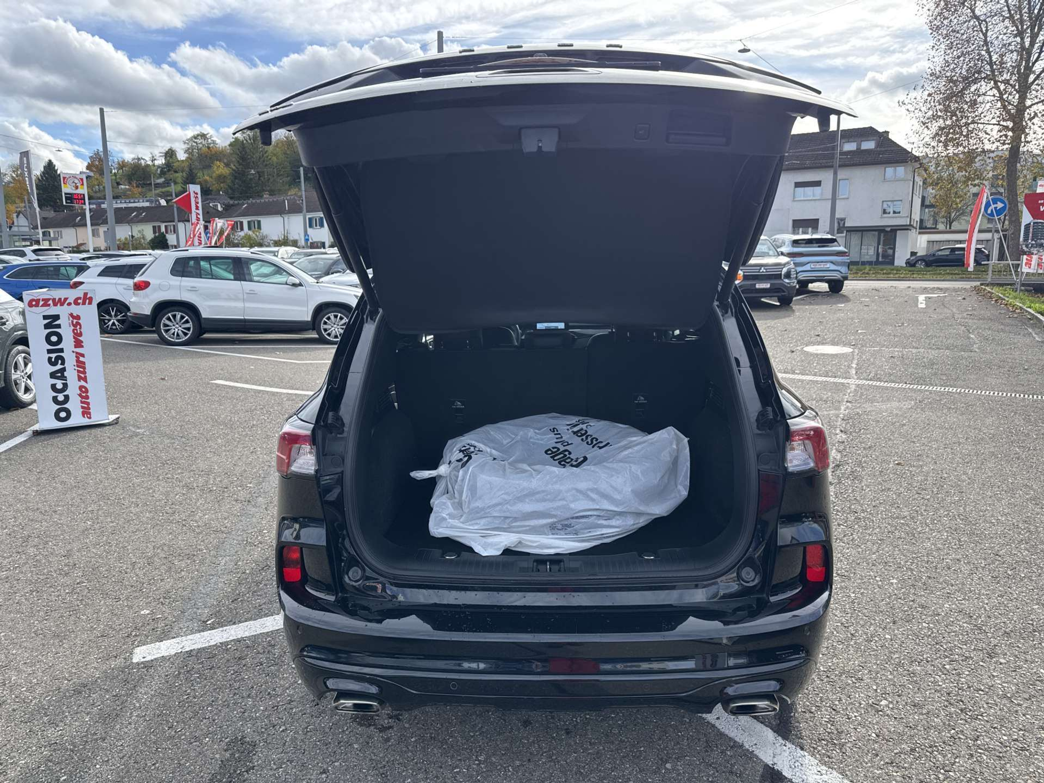 listing desktop thumbnail image 7