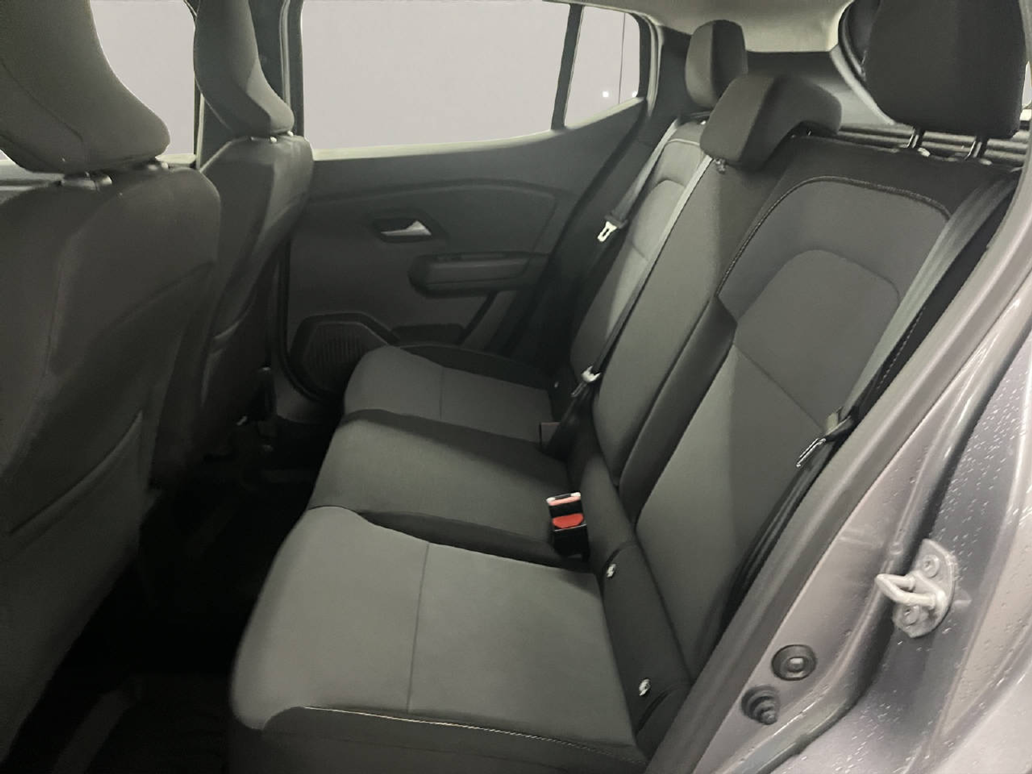 listing desktop thumbnail image 10