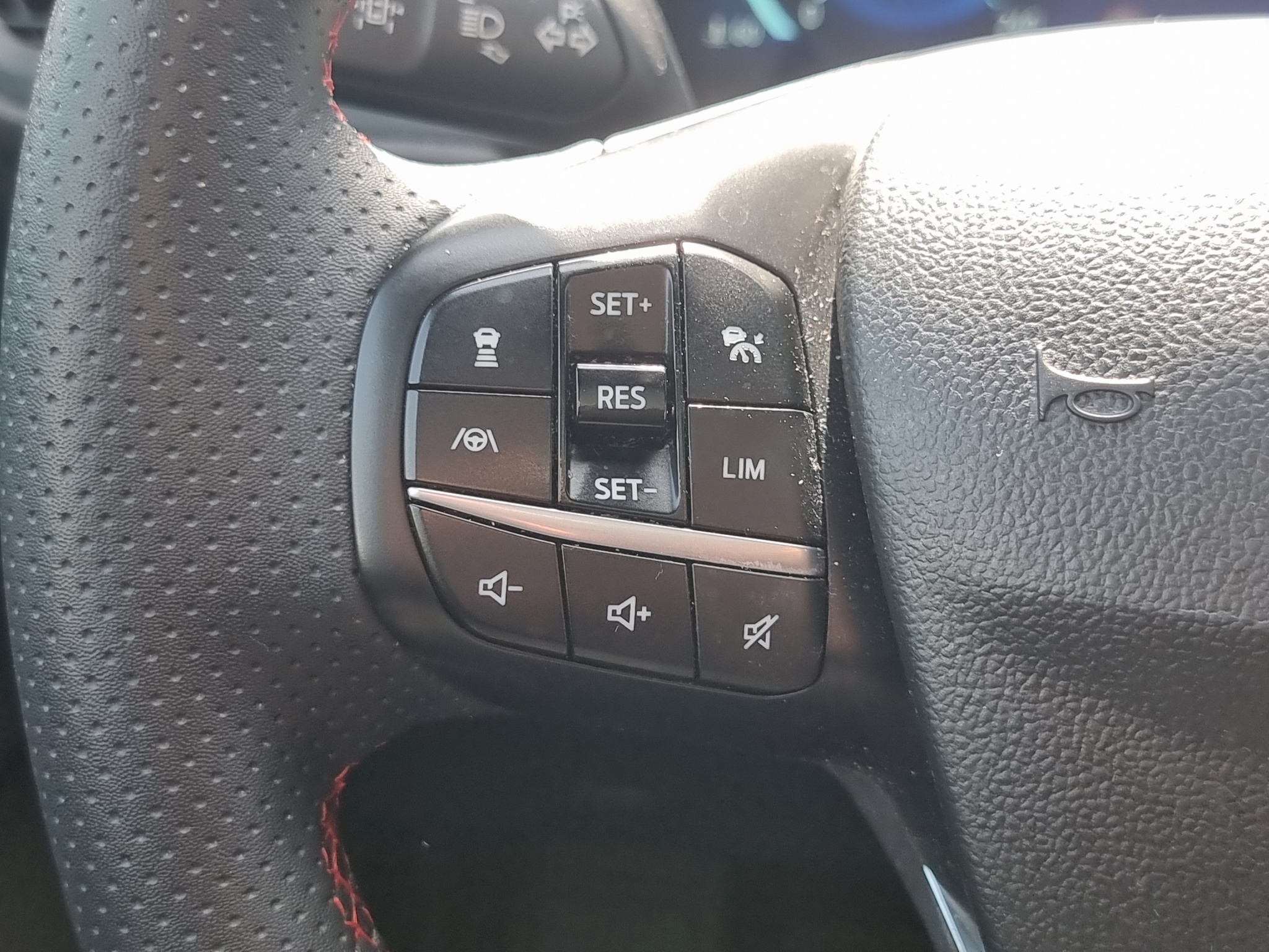 listing desktop thumbnail image 9