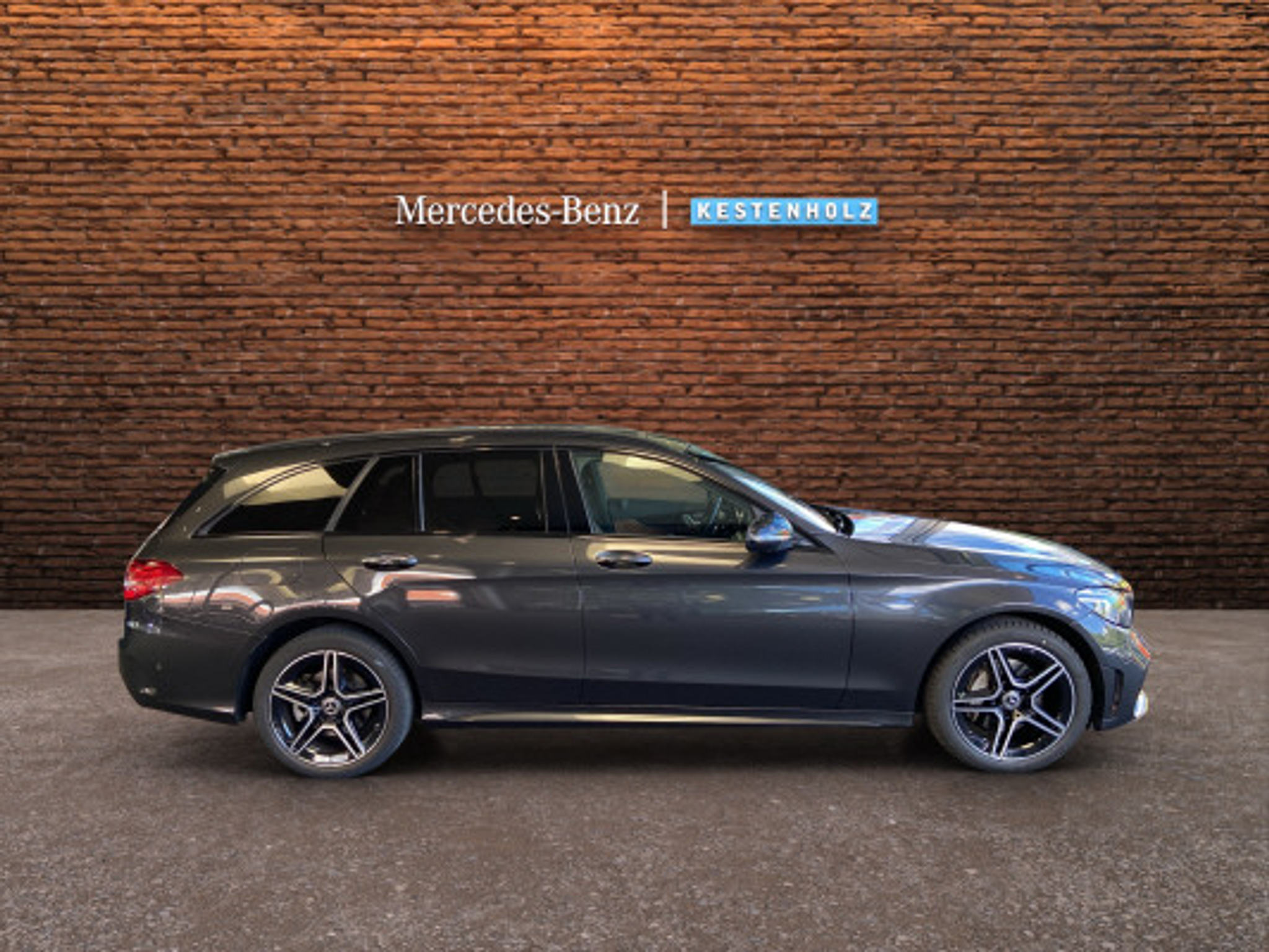 listing desktop thumbnail image 2