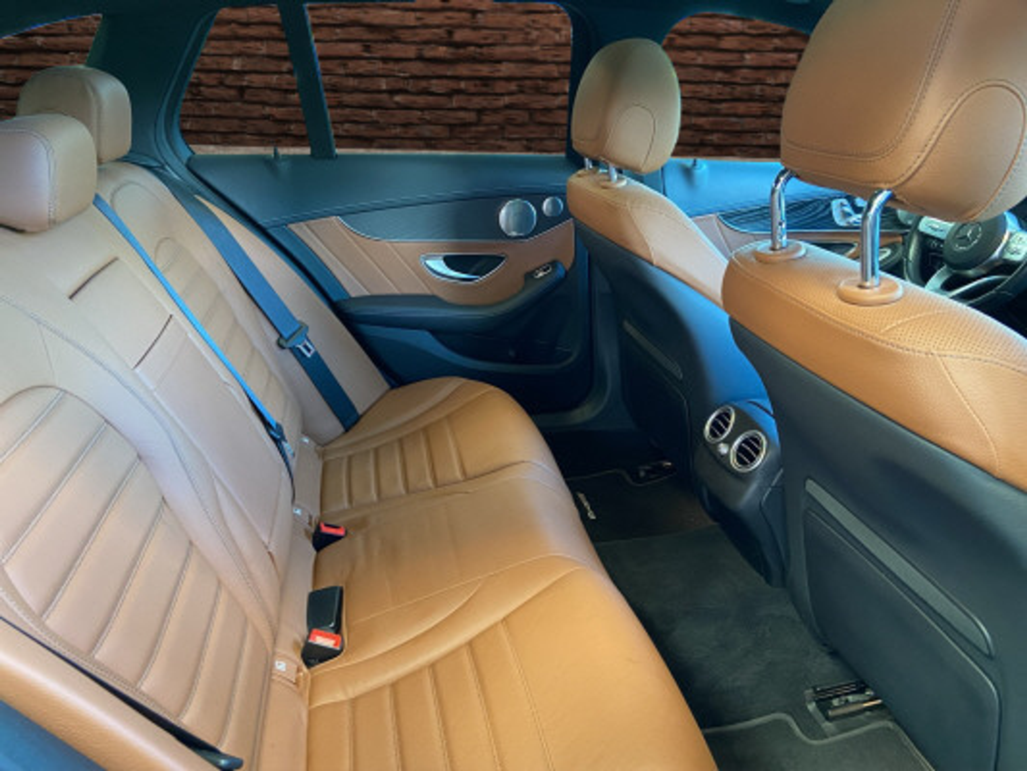 listing desktop thumbnail image 13