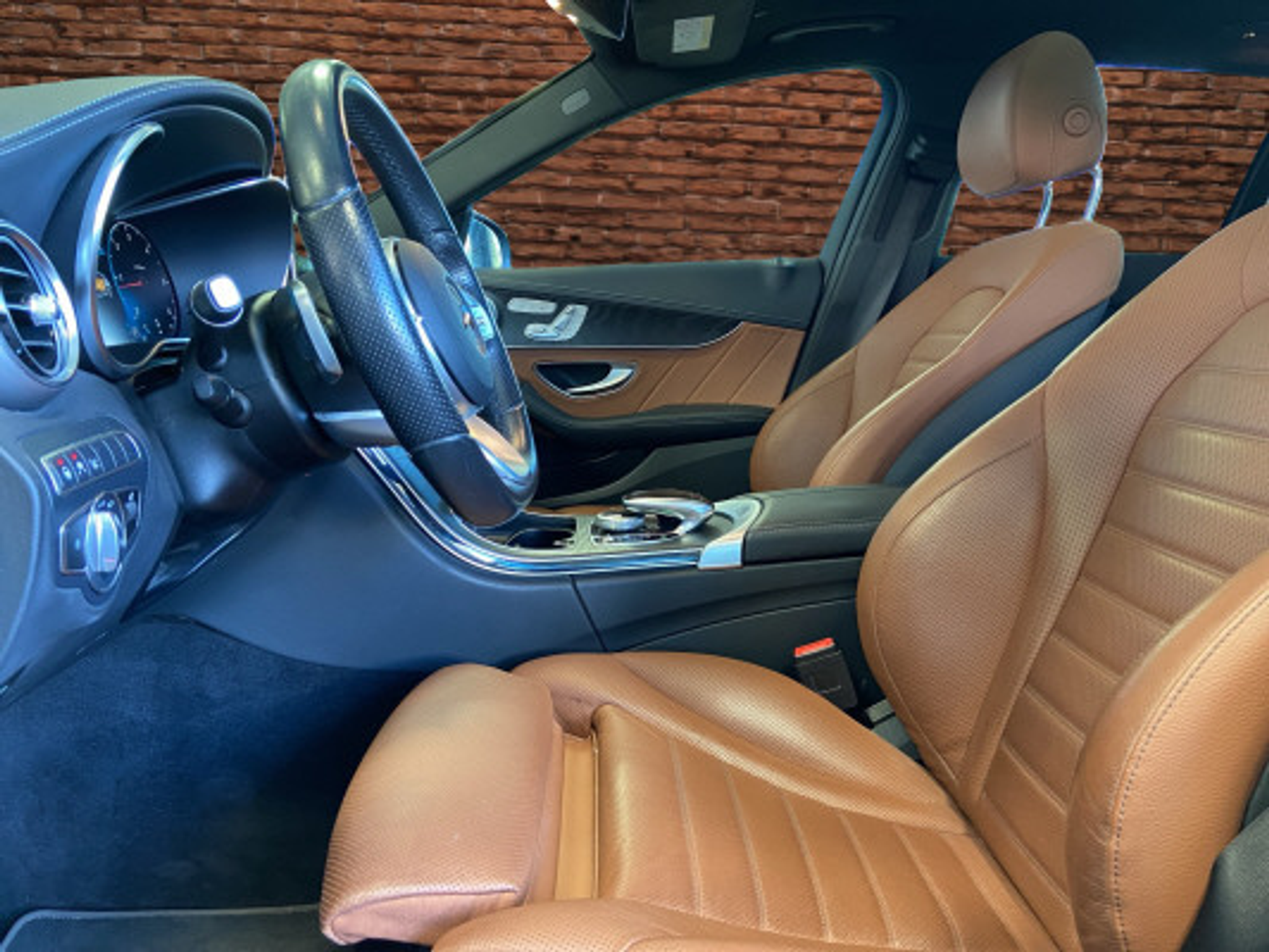 listing desktop thumbnail image 11