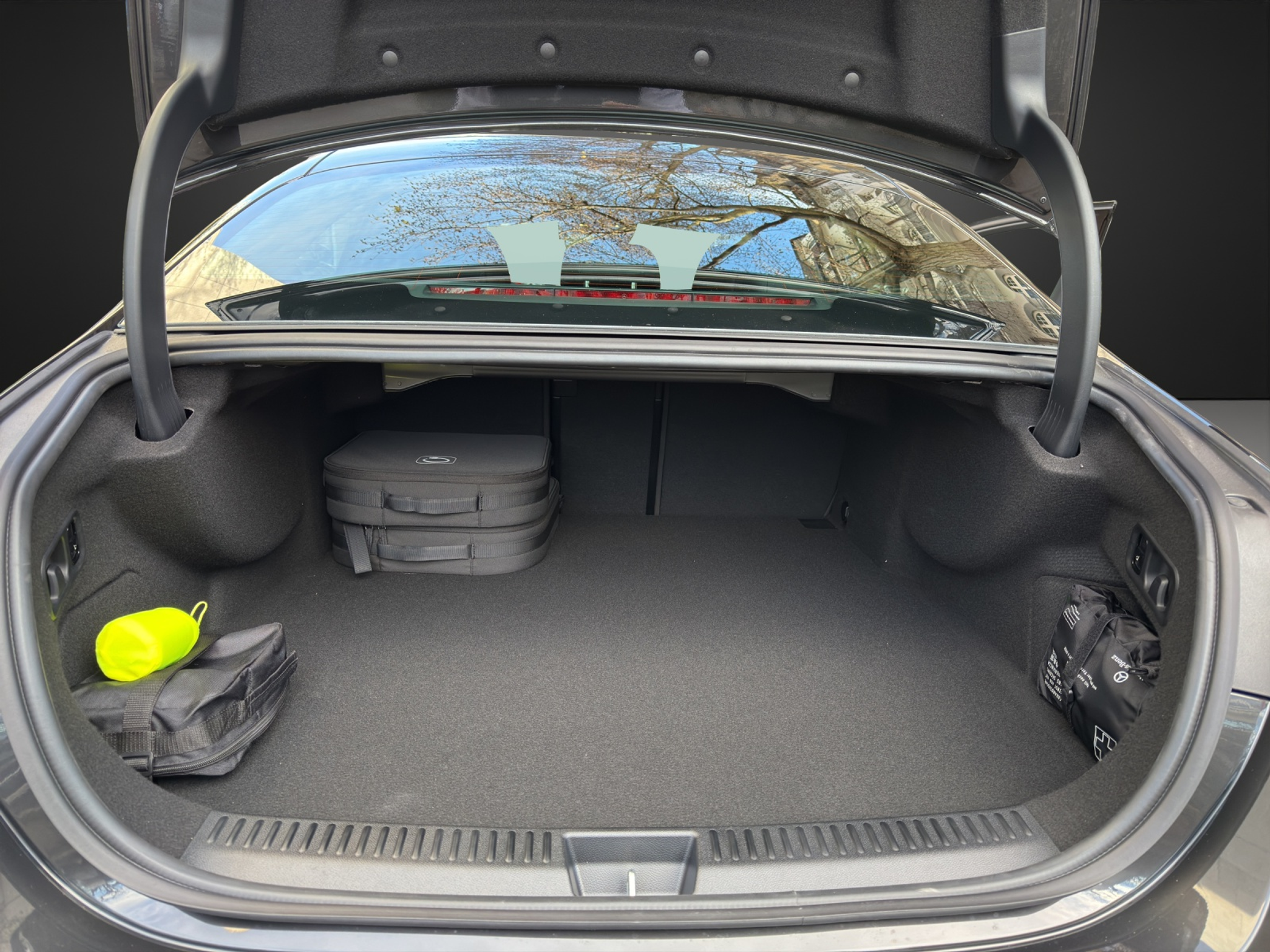 listing desktop thumbnail image 8