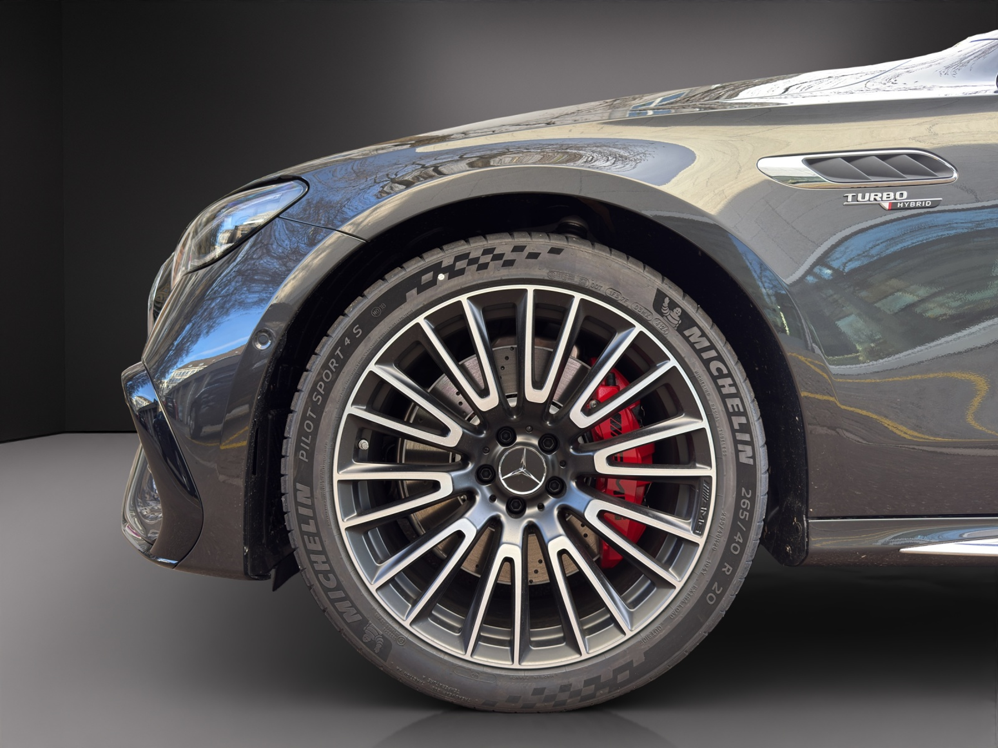 listing desktop thumbnail image 9