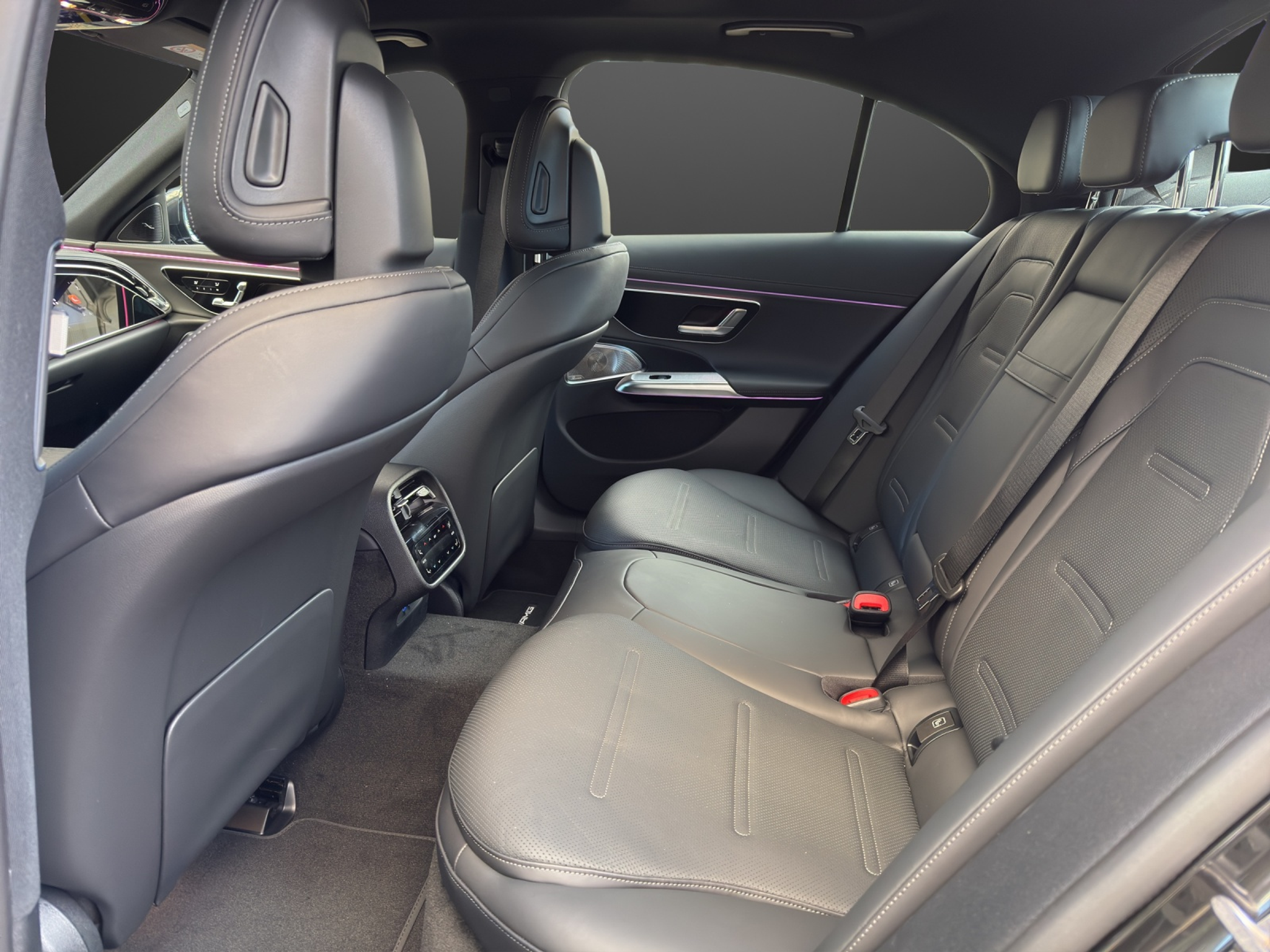 listing desktop thumbnail image 14