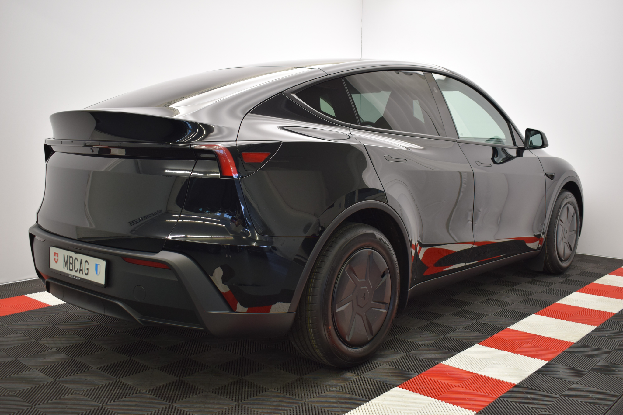 listing desktop thumbnail image 15