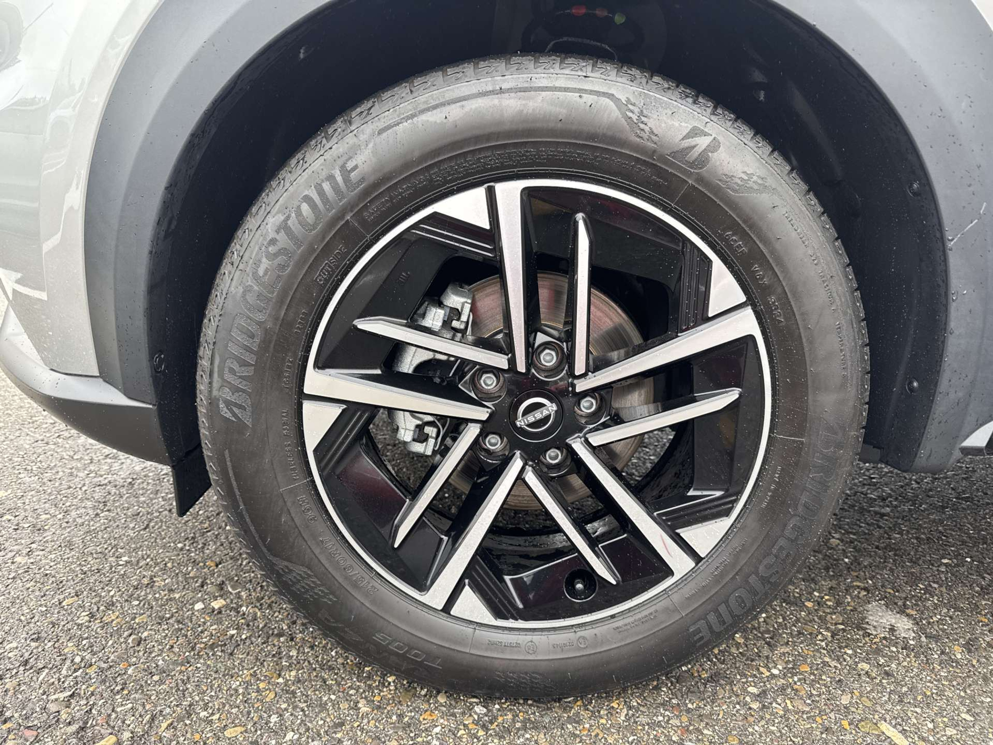 listing desktop thumbnail image 4