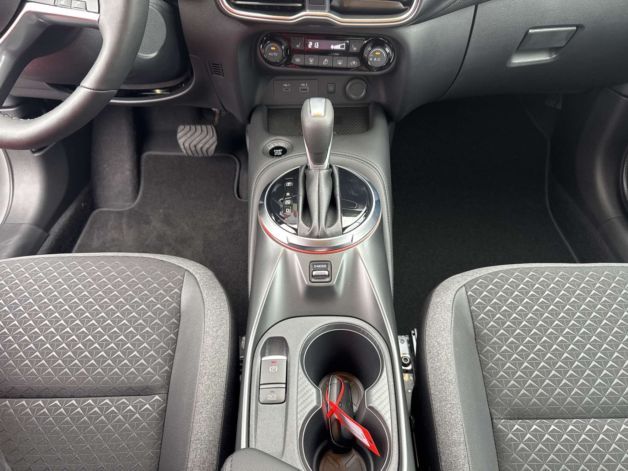 listing desktop thumbnail image 7