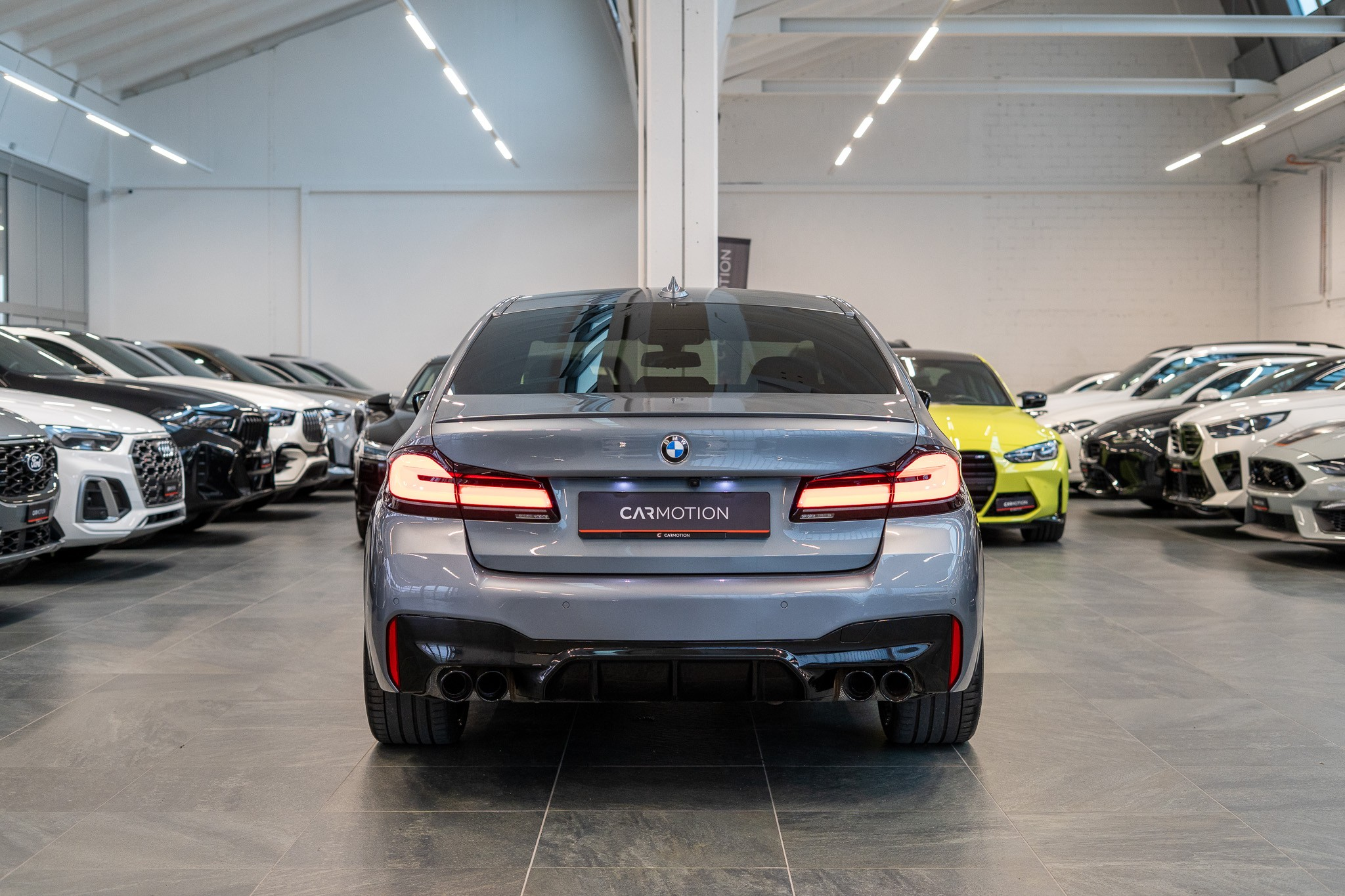 listing desktop thumbnail image 4