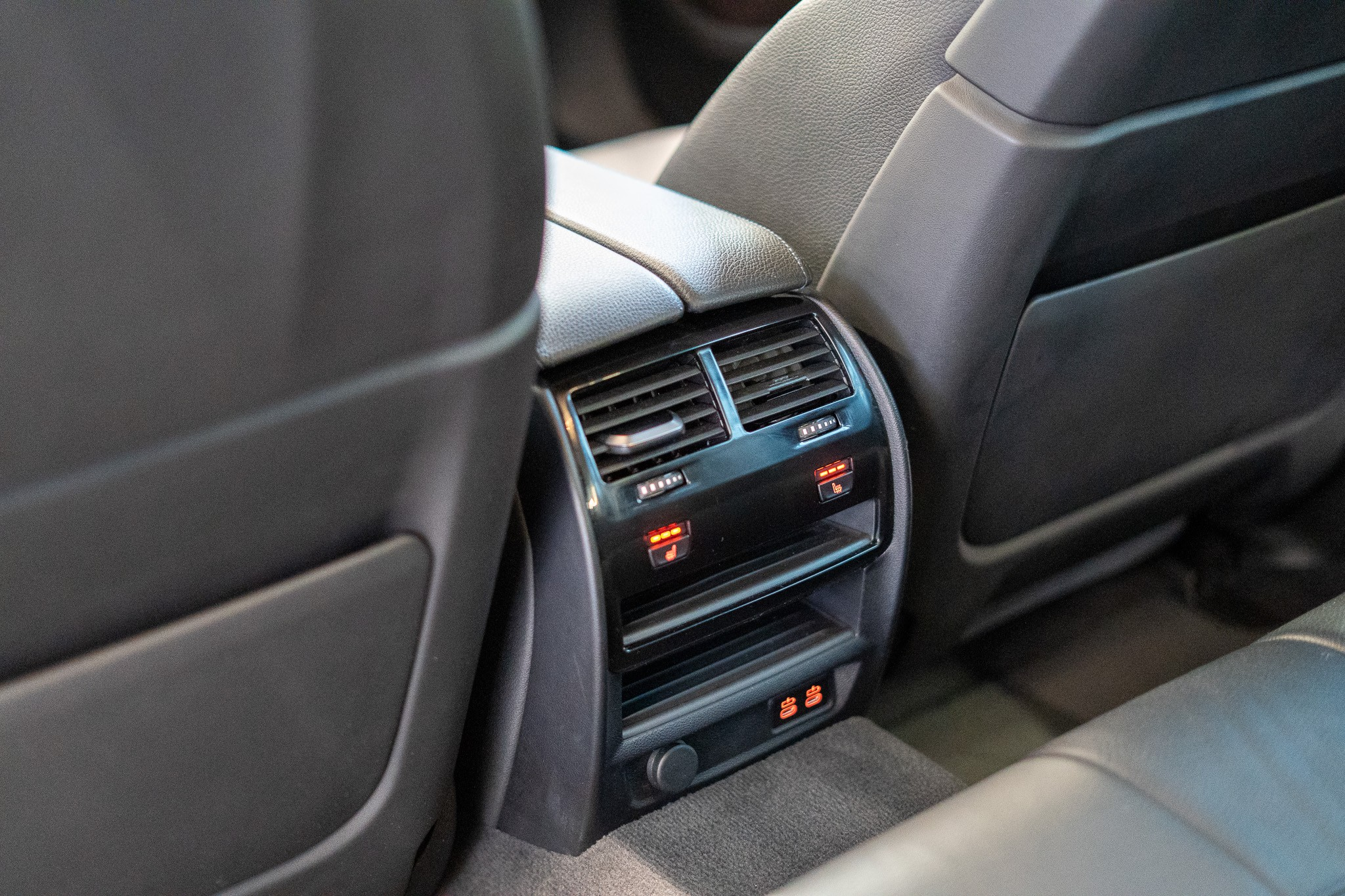 listing desktop thumbnail image 12