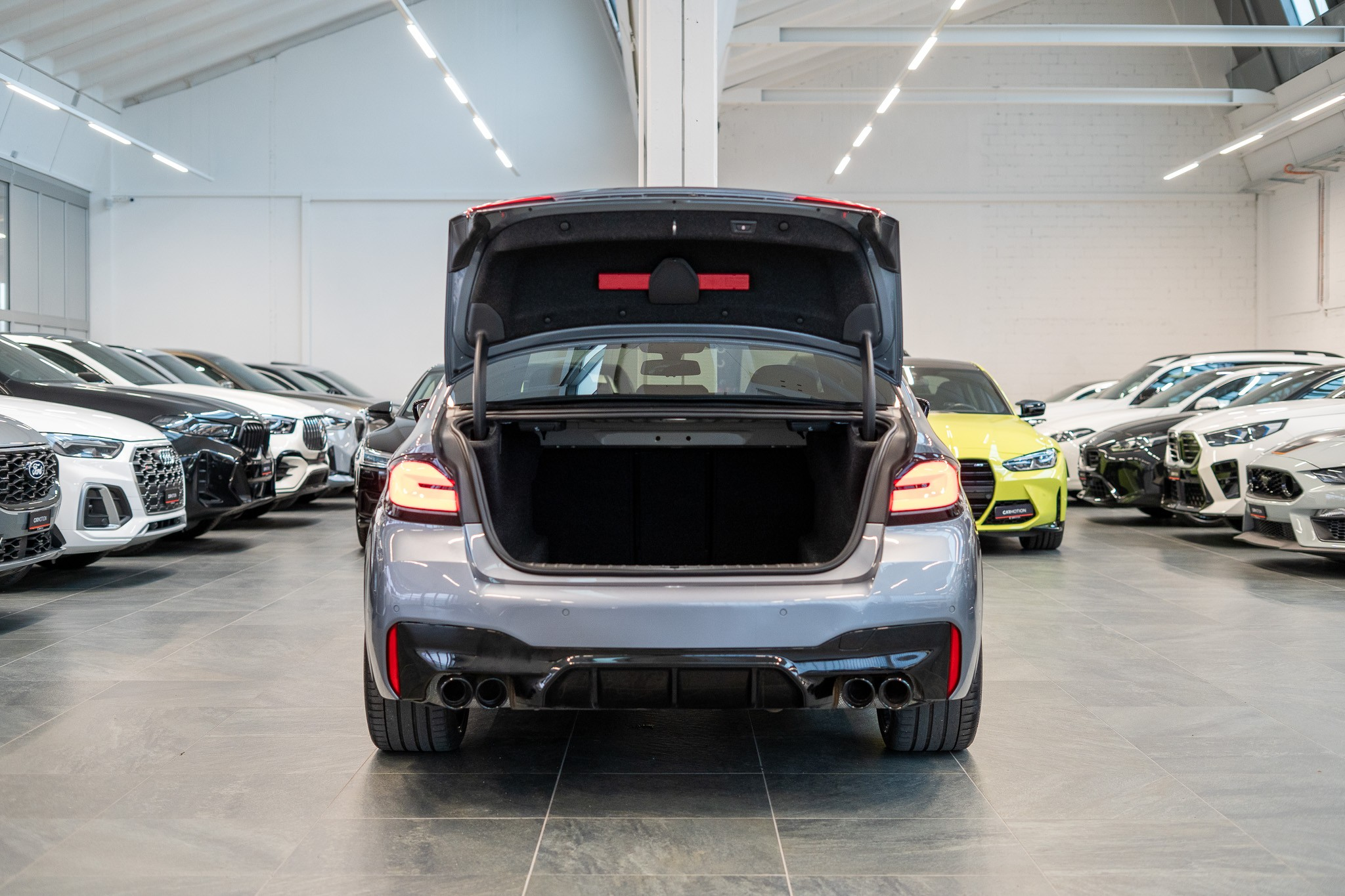 listing desktop thumbnail image 5