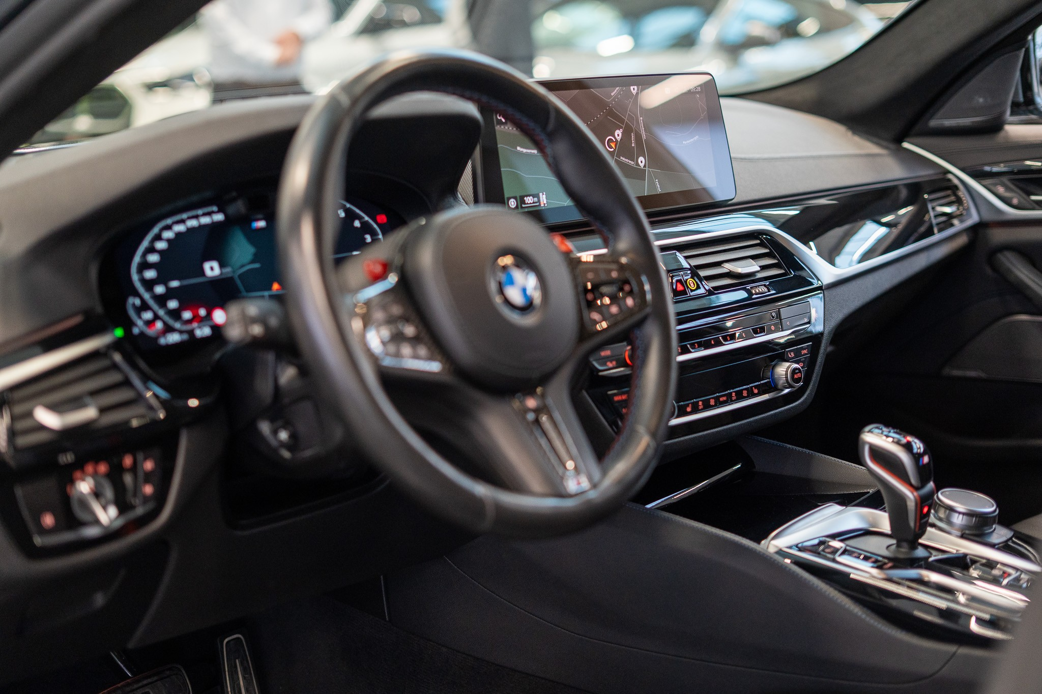 listing desktop thumbnail image 8