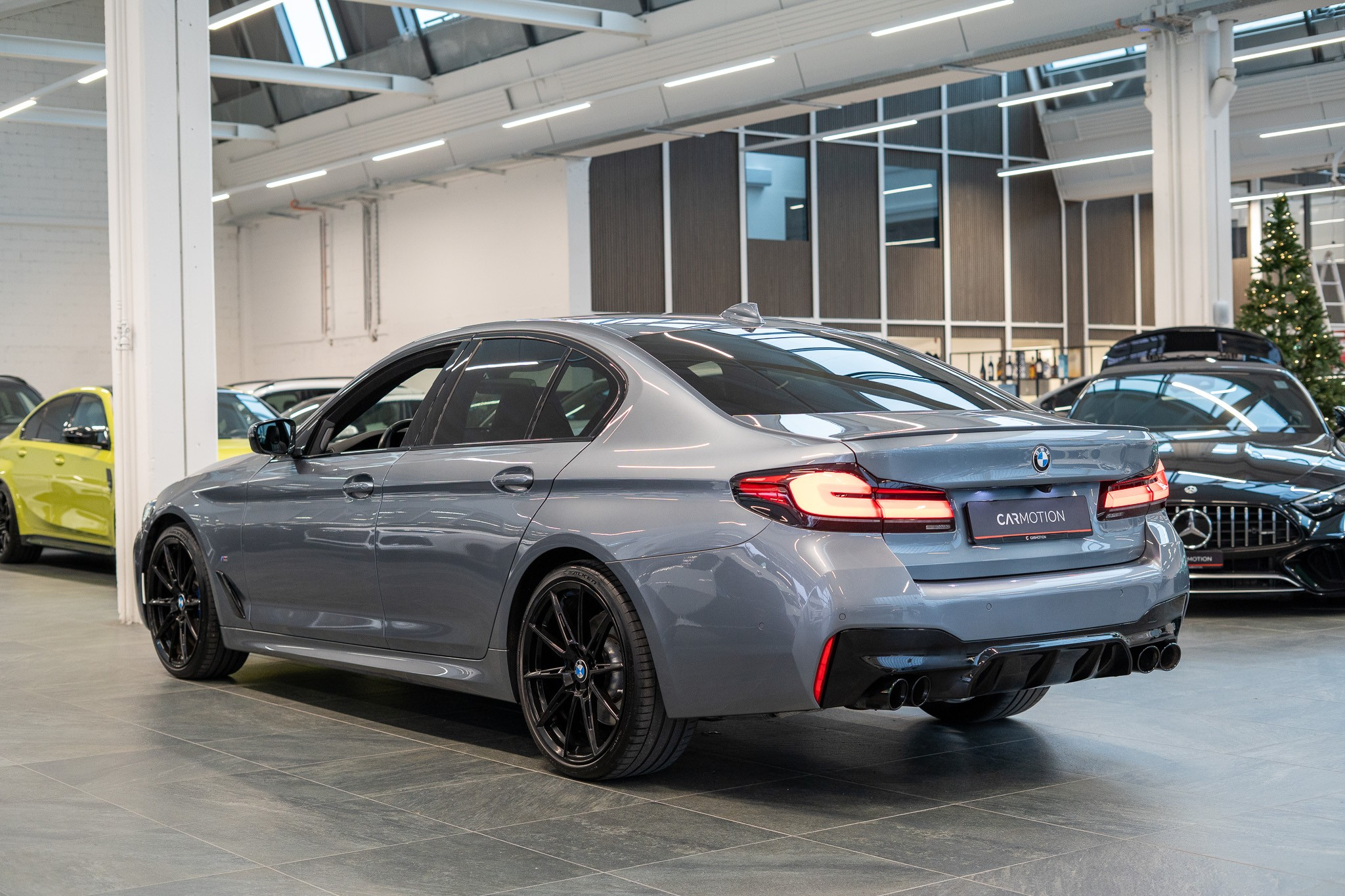 listing desktop thumbnail image 6