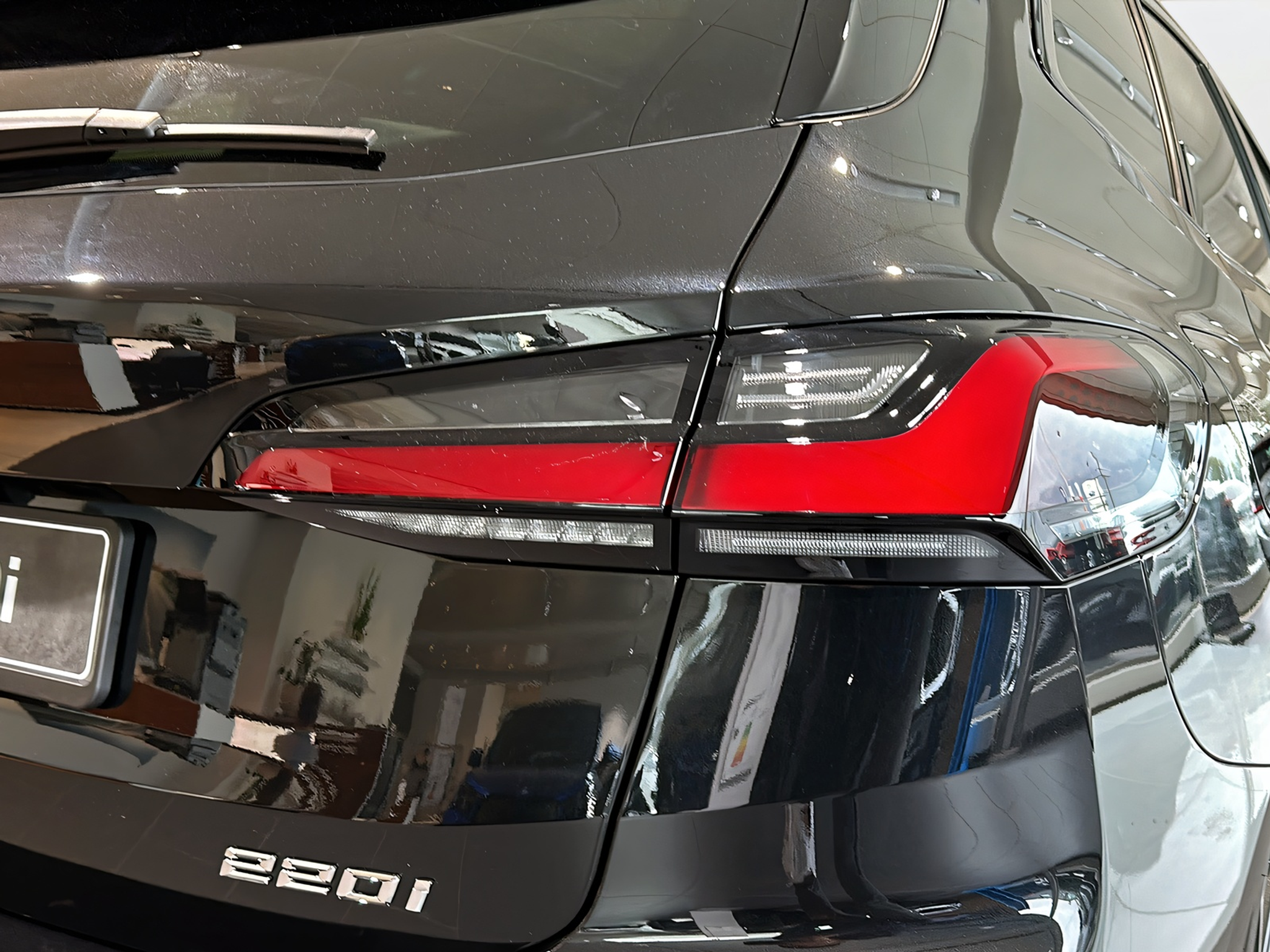 listing desktop thumbnail image 9