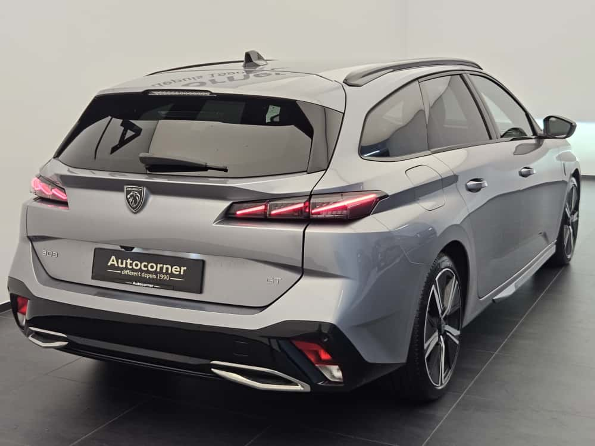 listing desktop thumbnail image 6