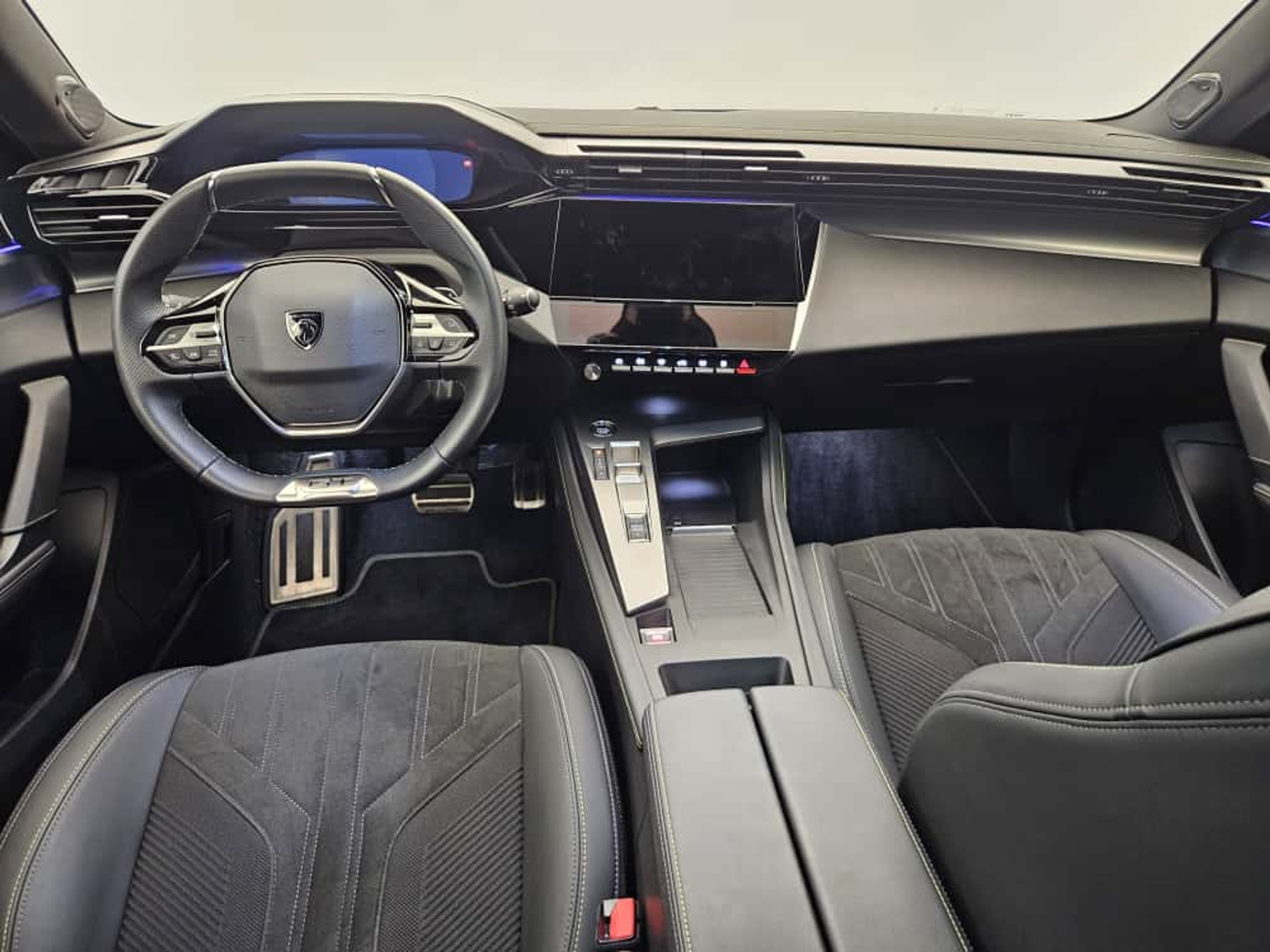 listing desktop thumbnail image 9