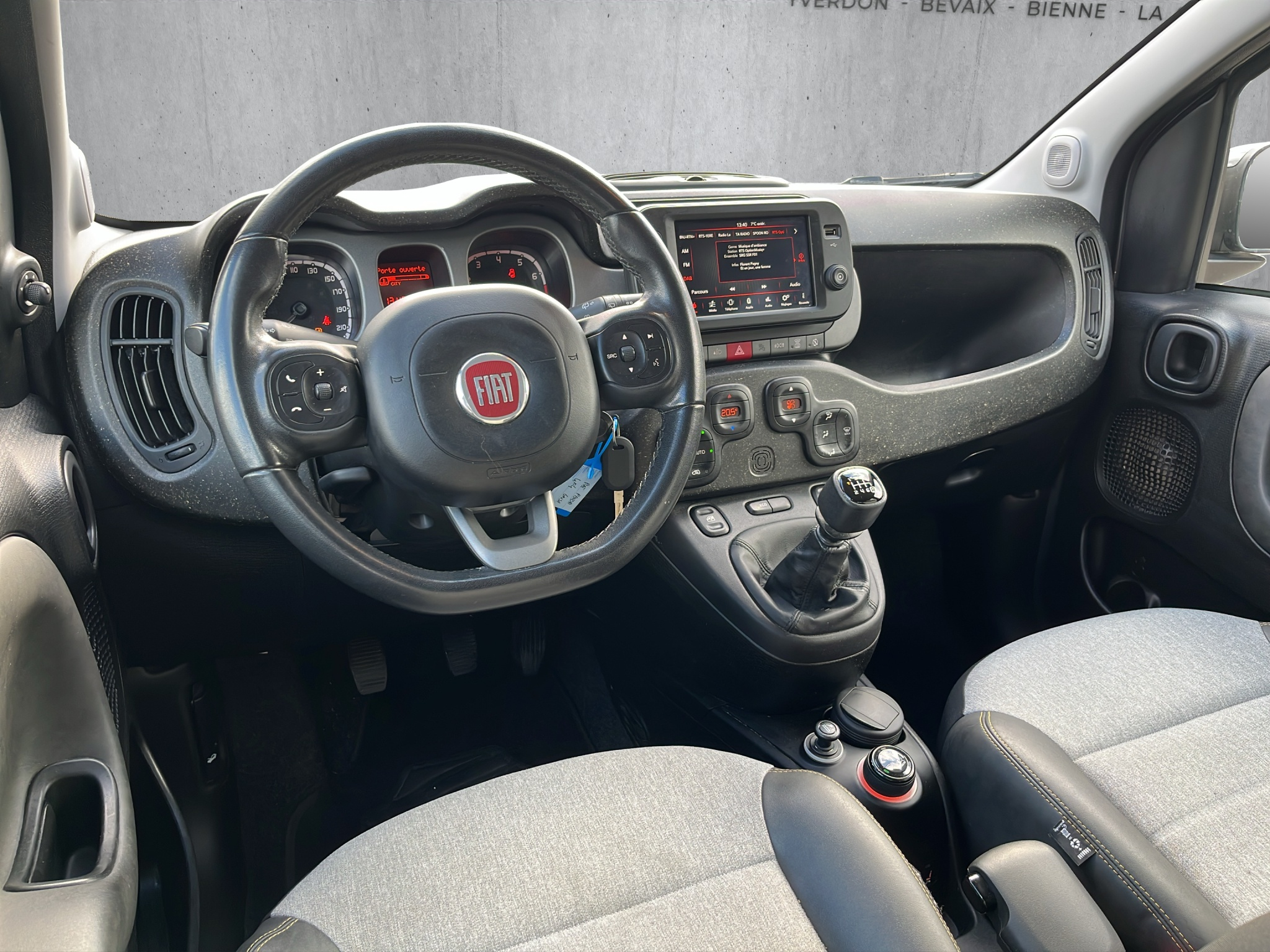 listing desktop thumbnail image 9