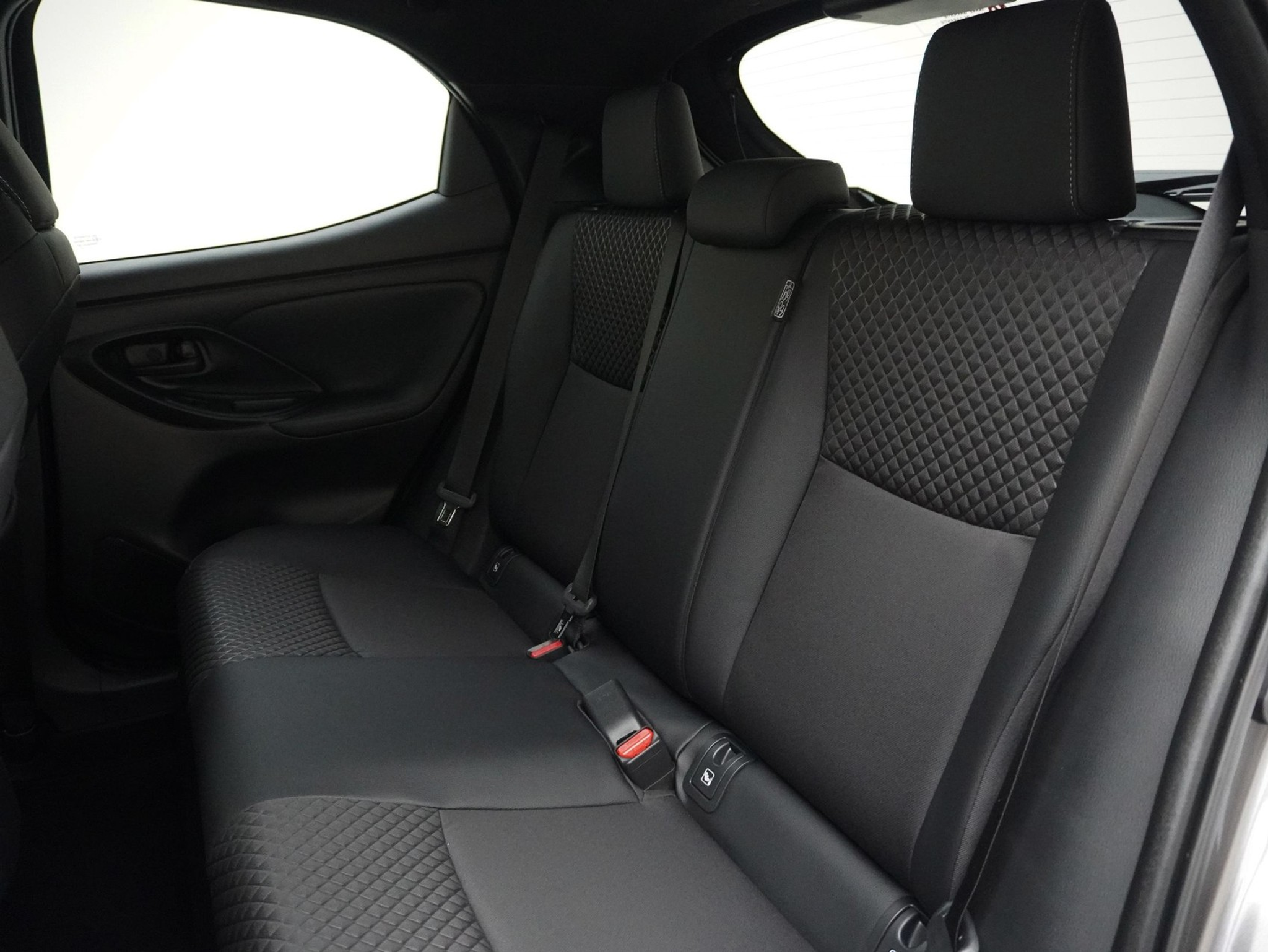 listing desktop thumbnail image 8