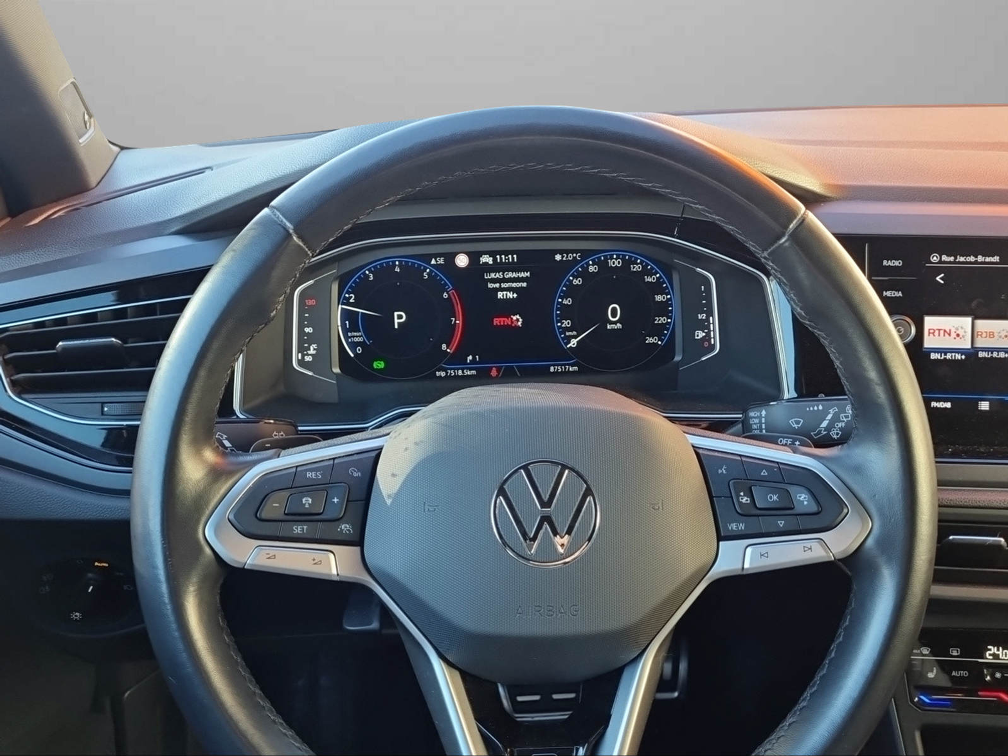 listing desktop thumbnail image 13