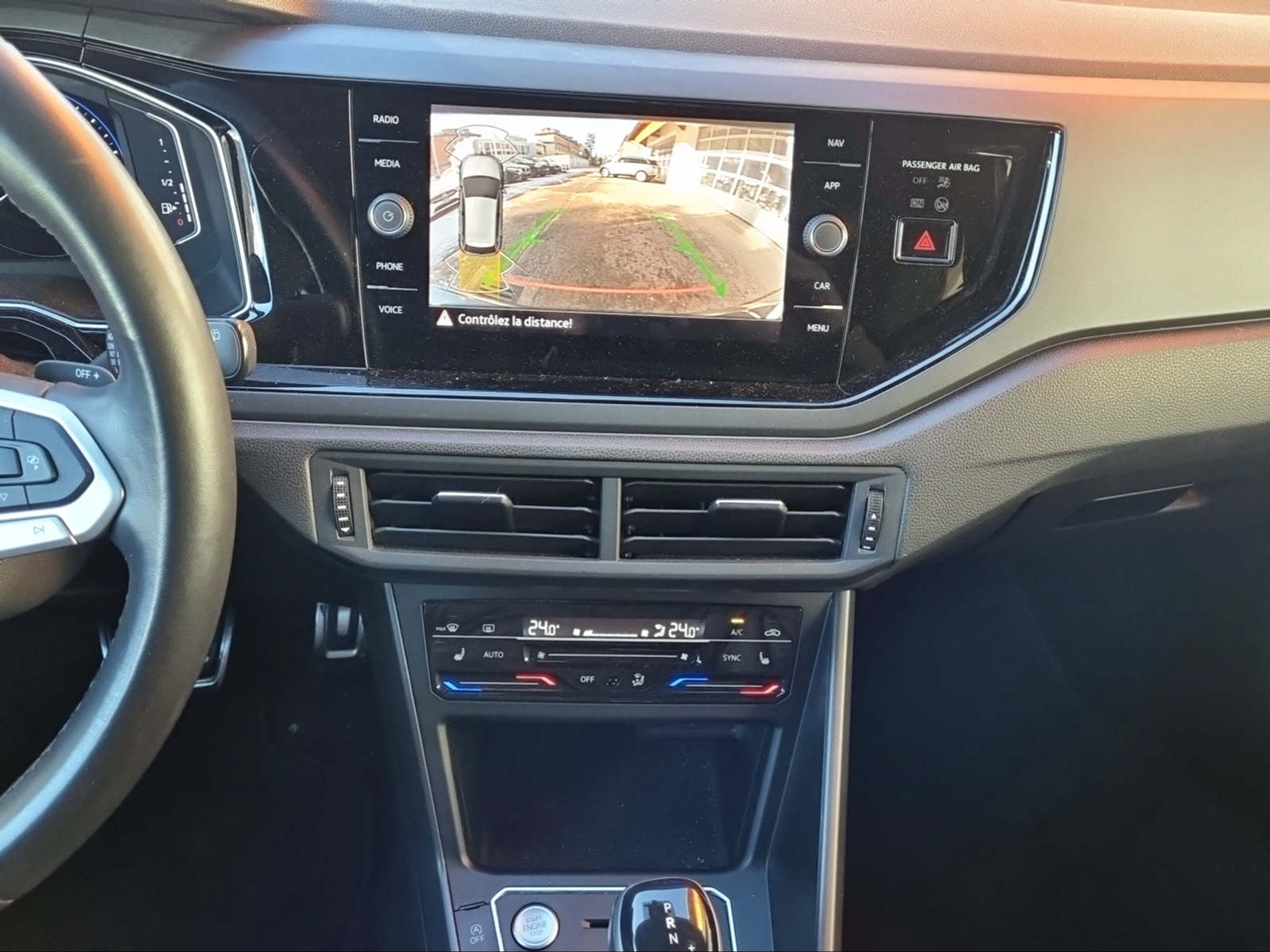 listing desktop thumbnail image 16