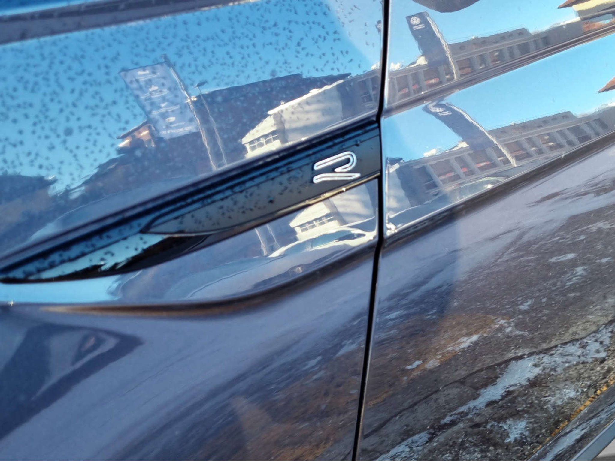 listing desktop thumbnail image 18