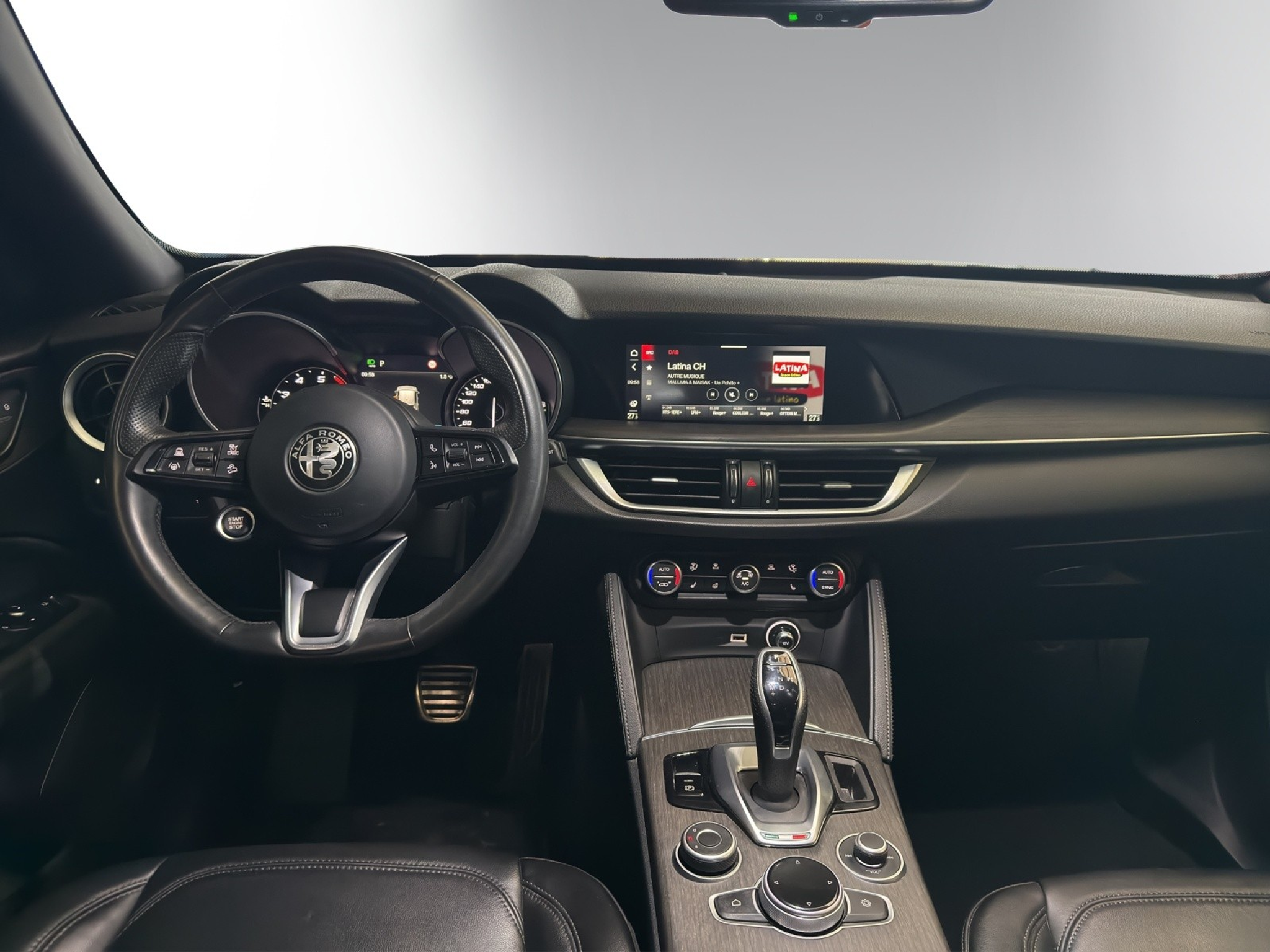 listing desktop thumbnail image 5