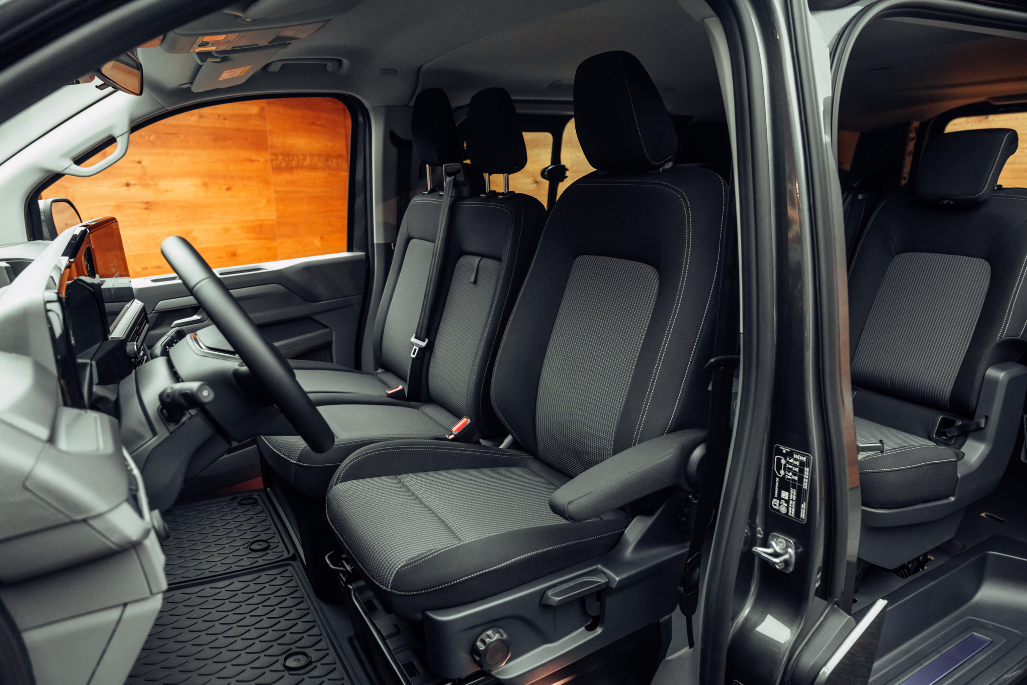 listing desktop thumbnail image 6