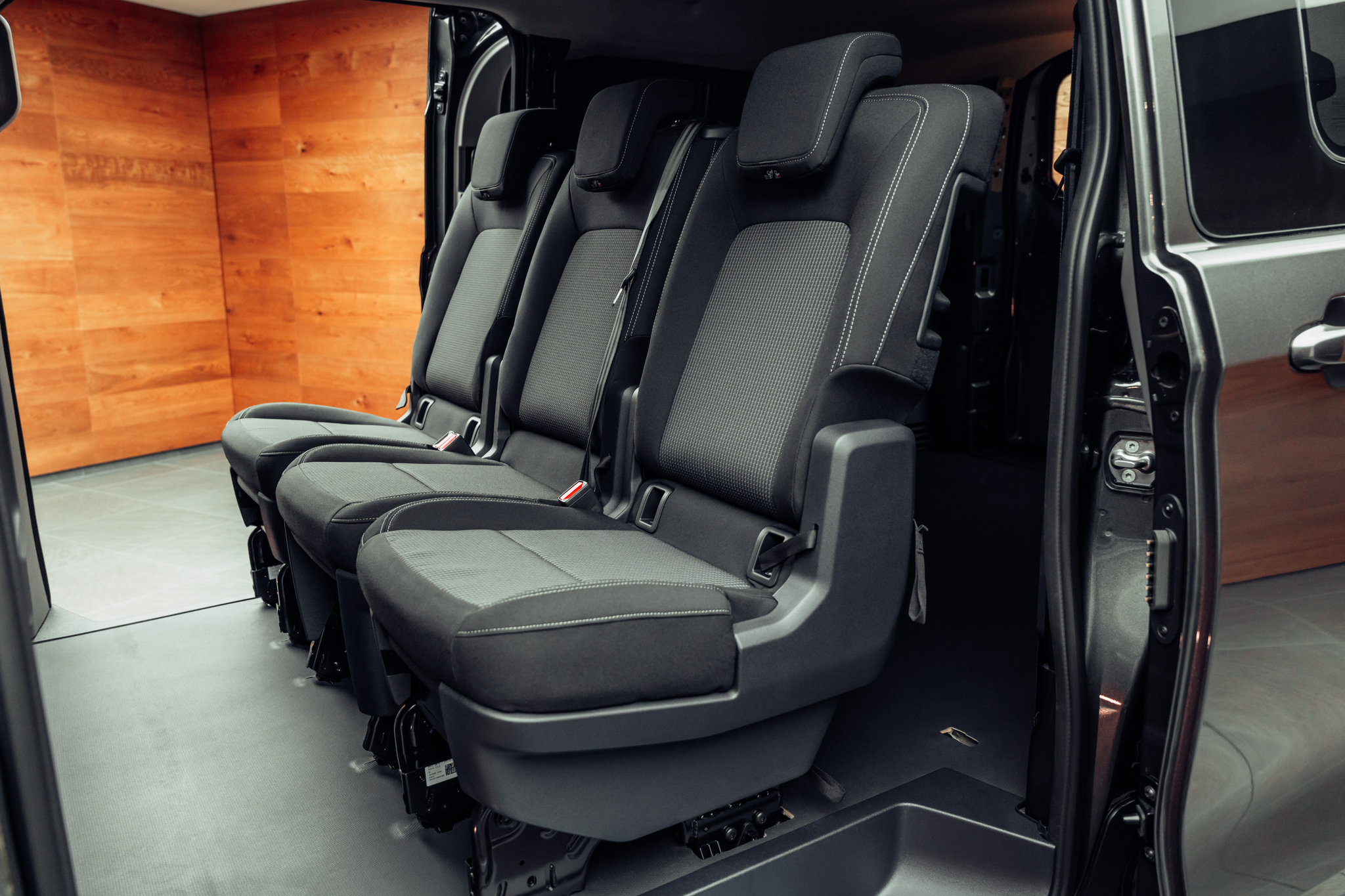 listing desktop thumbnail image 7