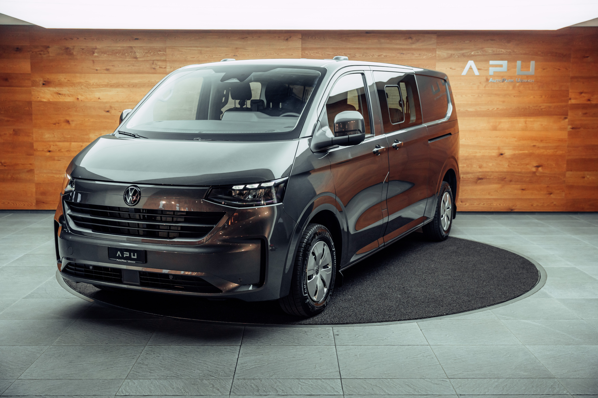 listing desktop thumbnail image 3