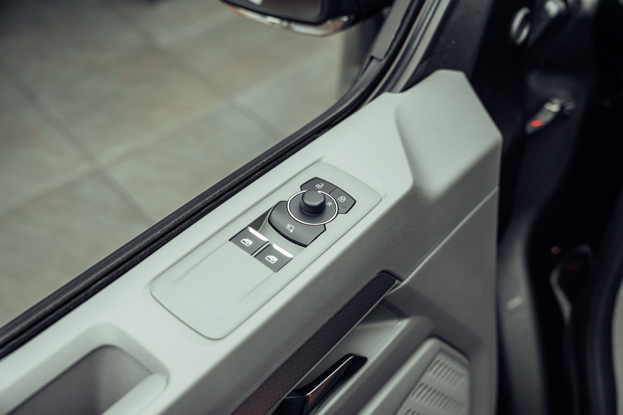 listing desktop thumbnail image 11