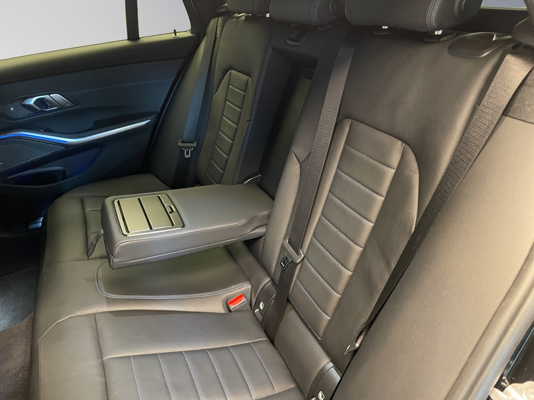 listing desktop thumbnail image 15