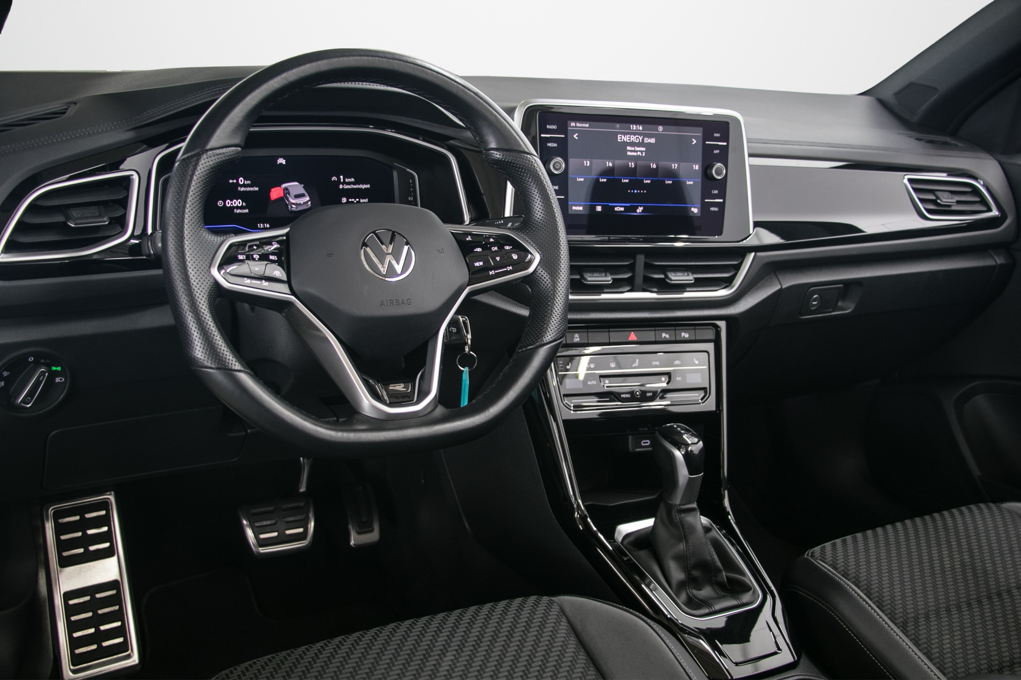 listing desktop thumbnail image 6